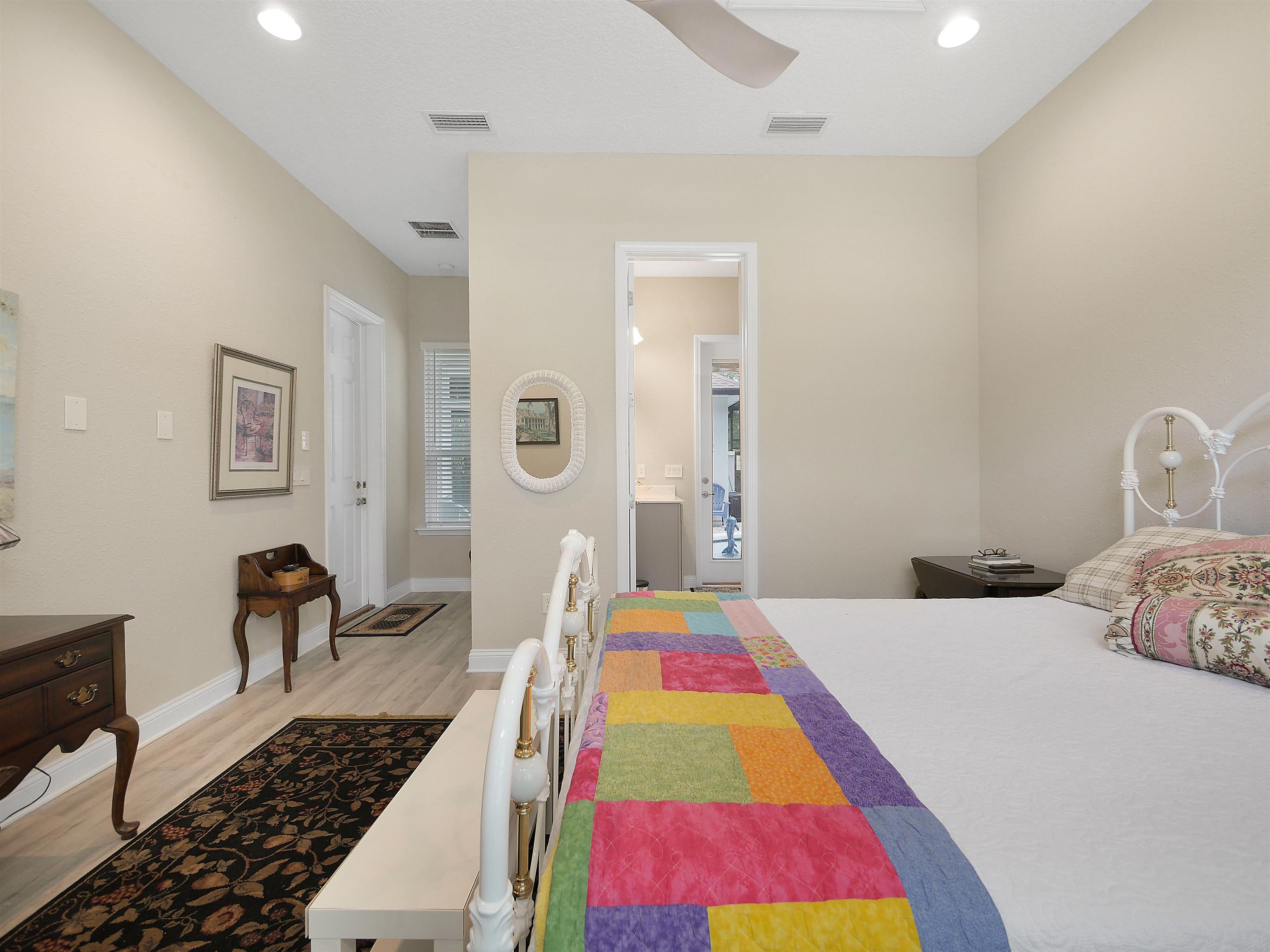 100 Coppinger Pl