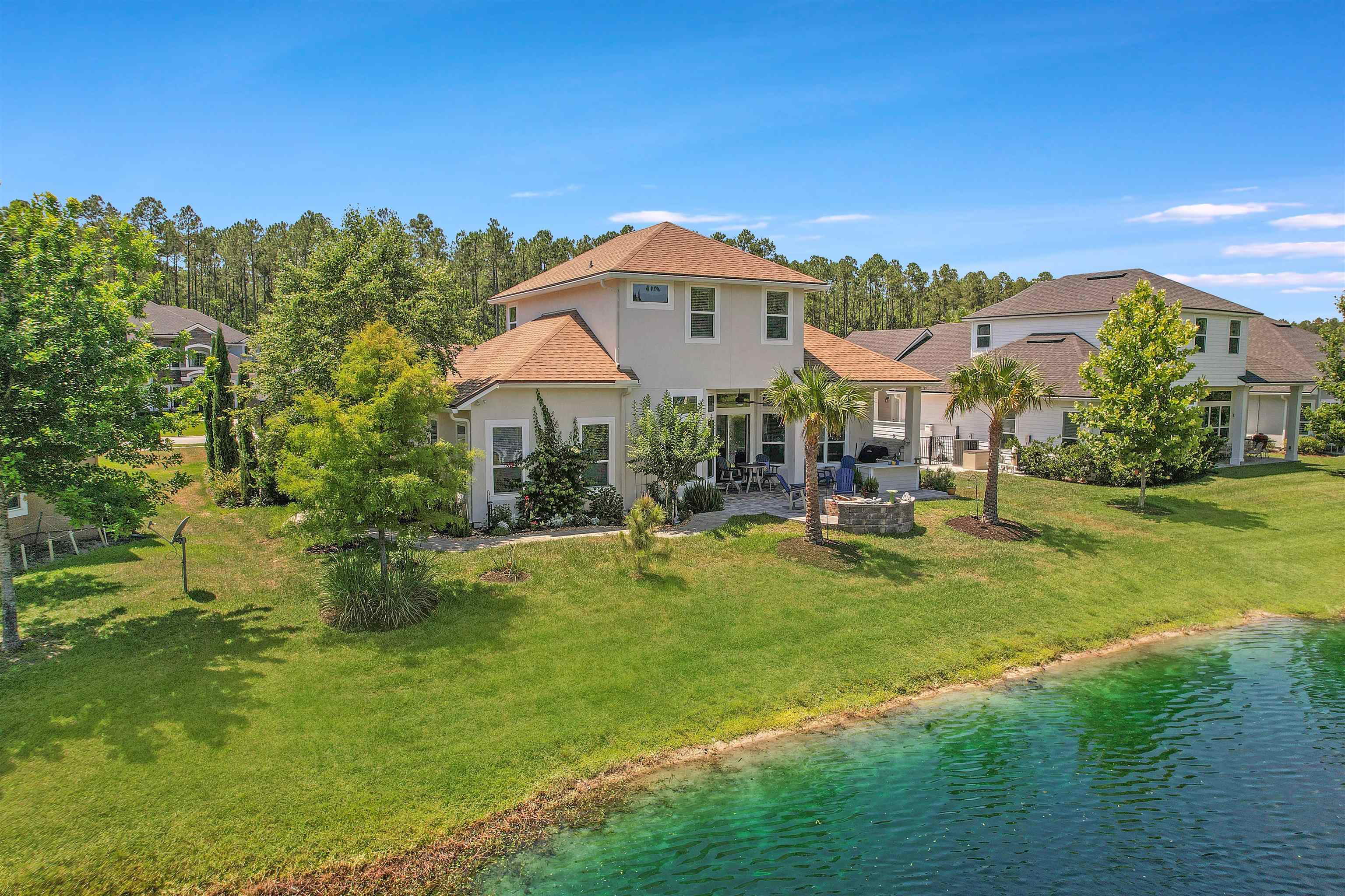 100 Coppinger Pl