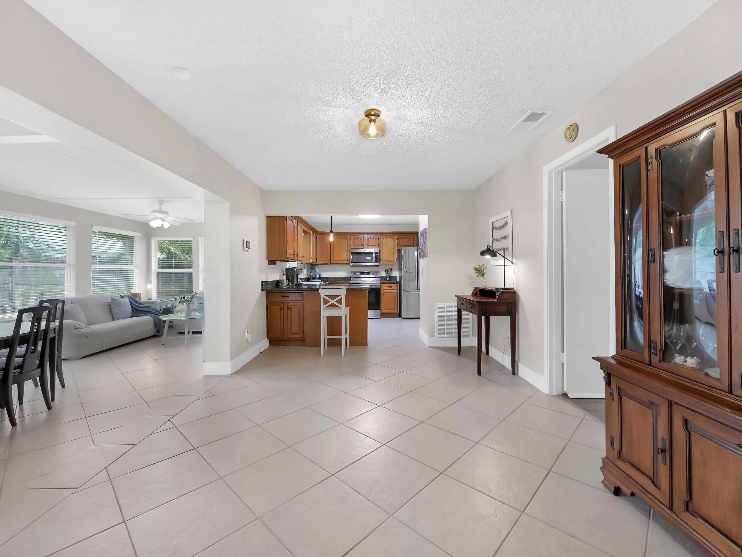 820 Rita Circle