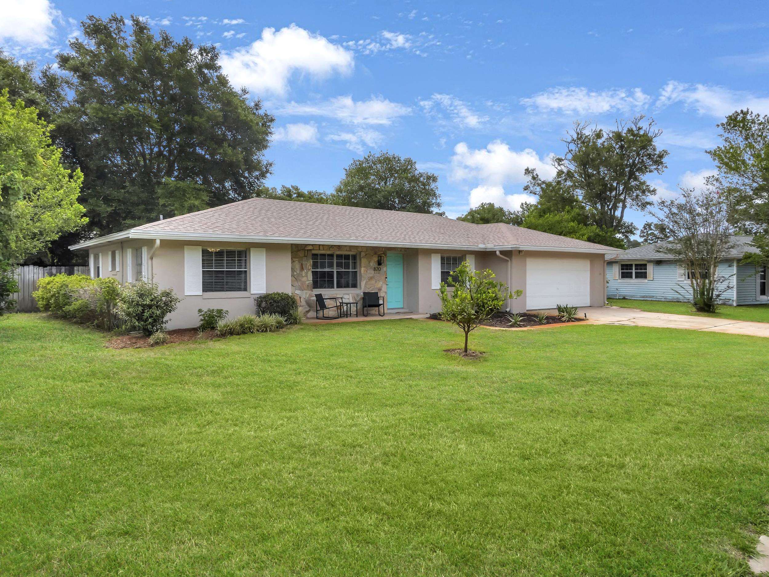820 Rita Circle