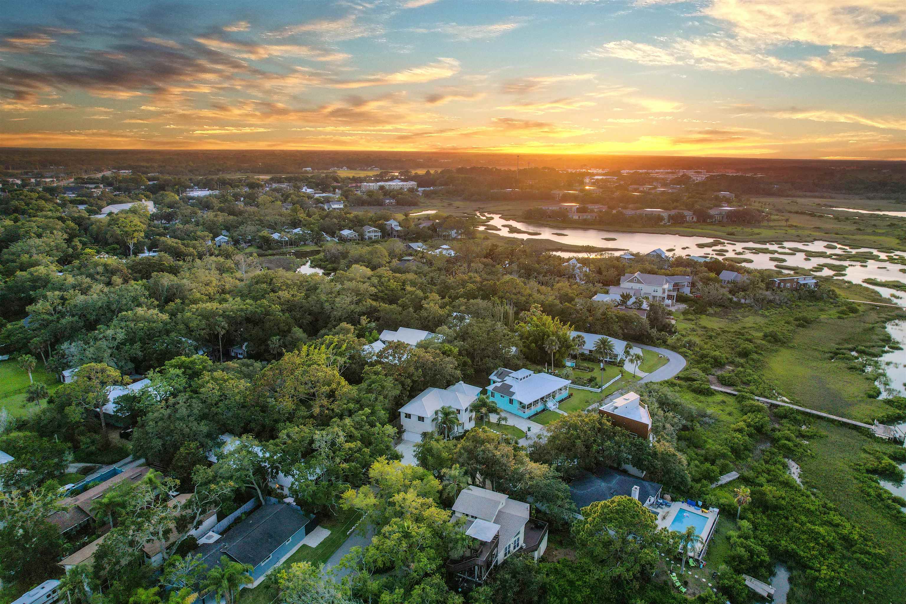 10 Seminole Dr