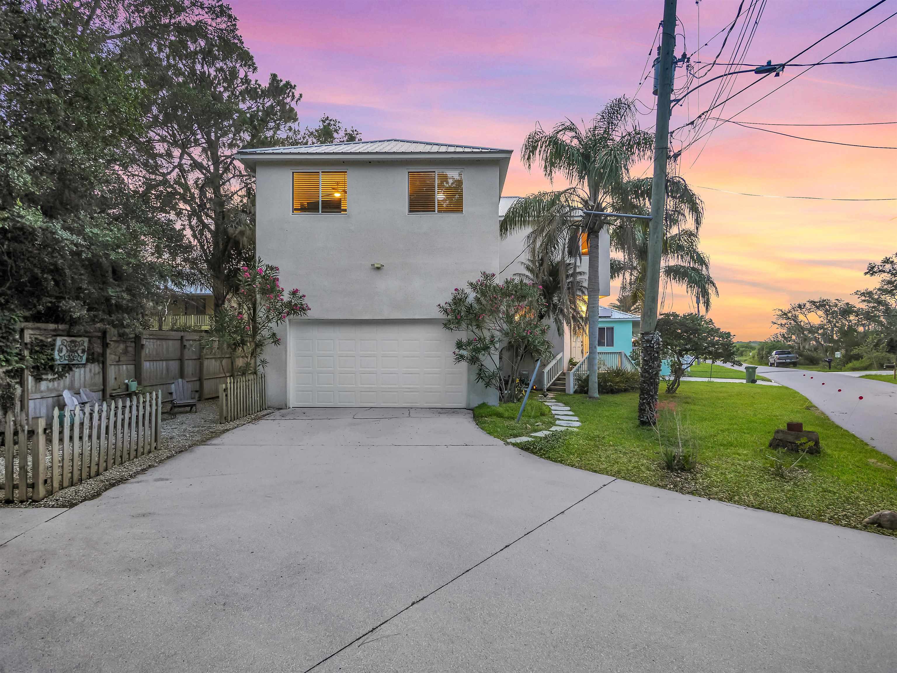 10 Seminole Dr