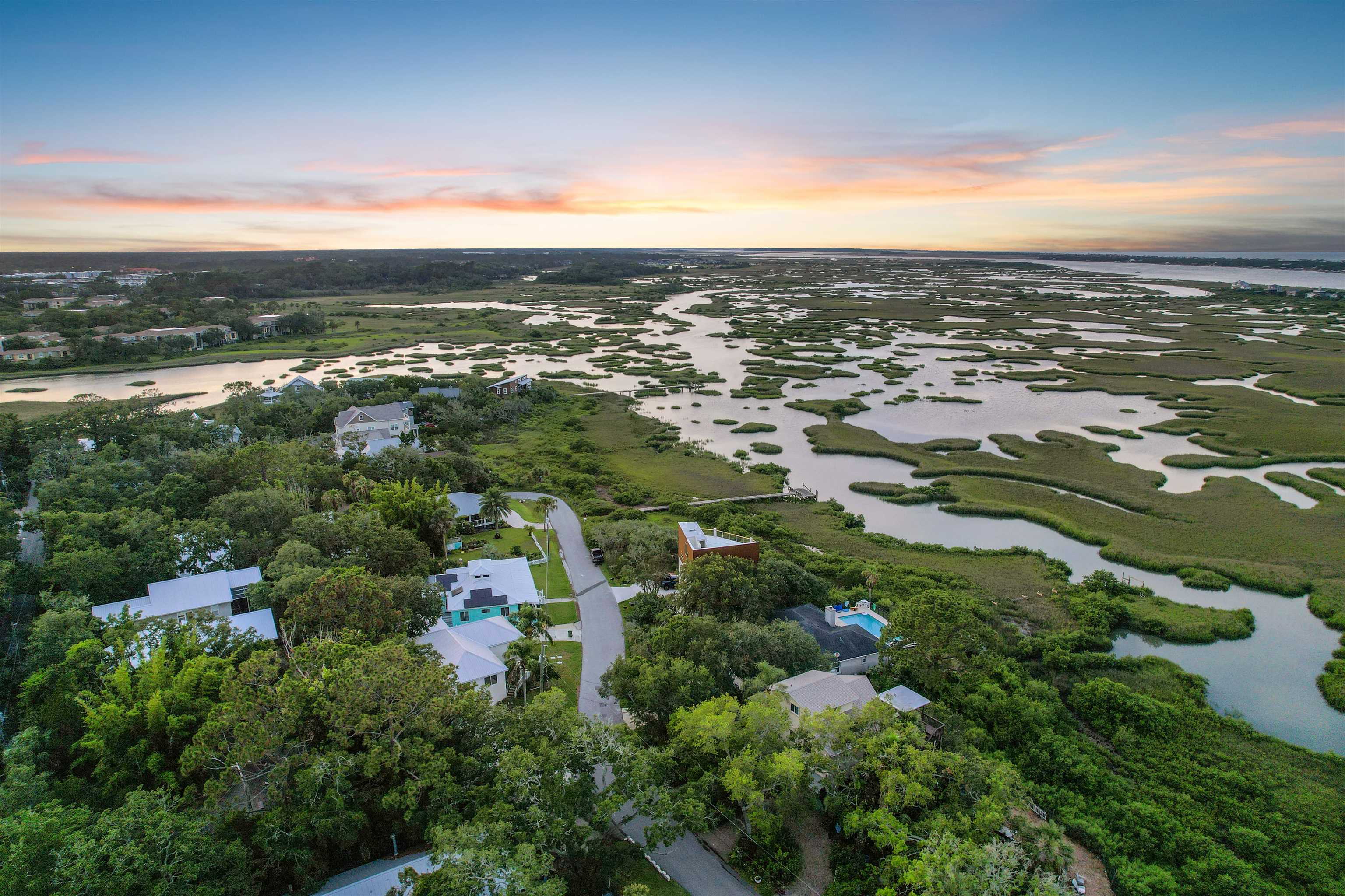 10 Seminole Dr