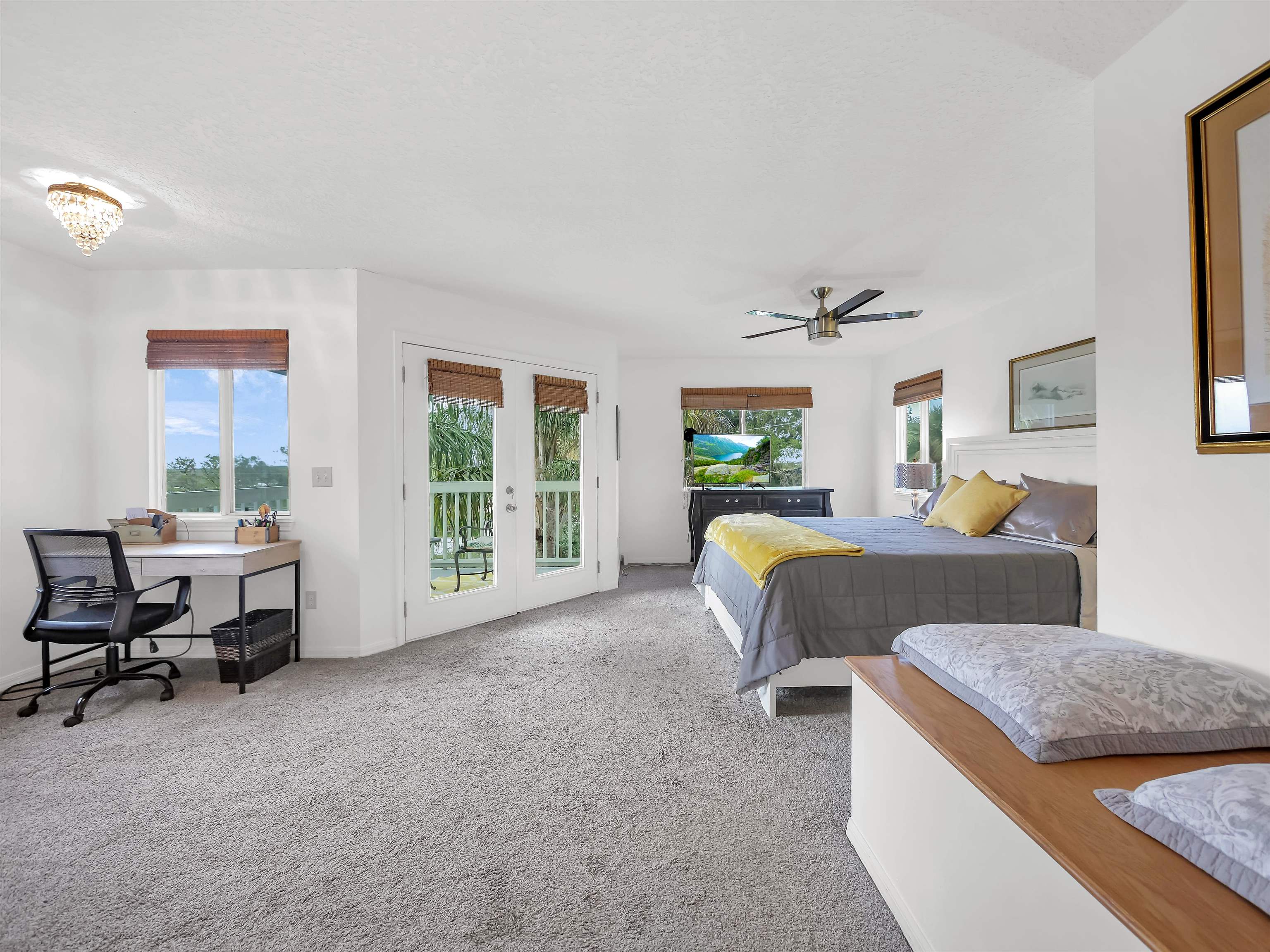 10 Seminole Dr