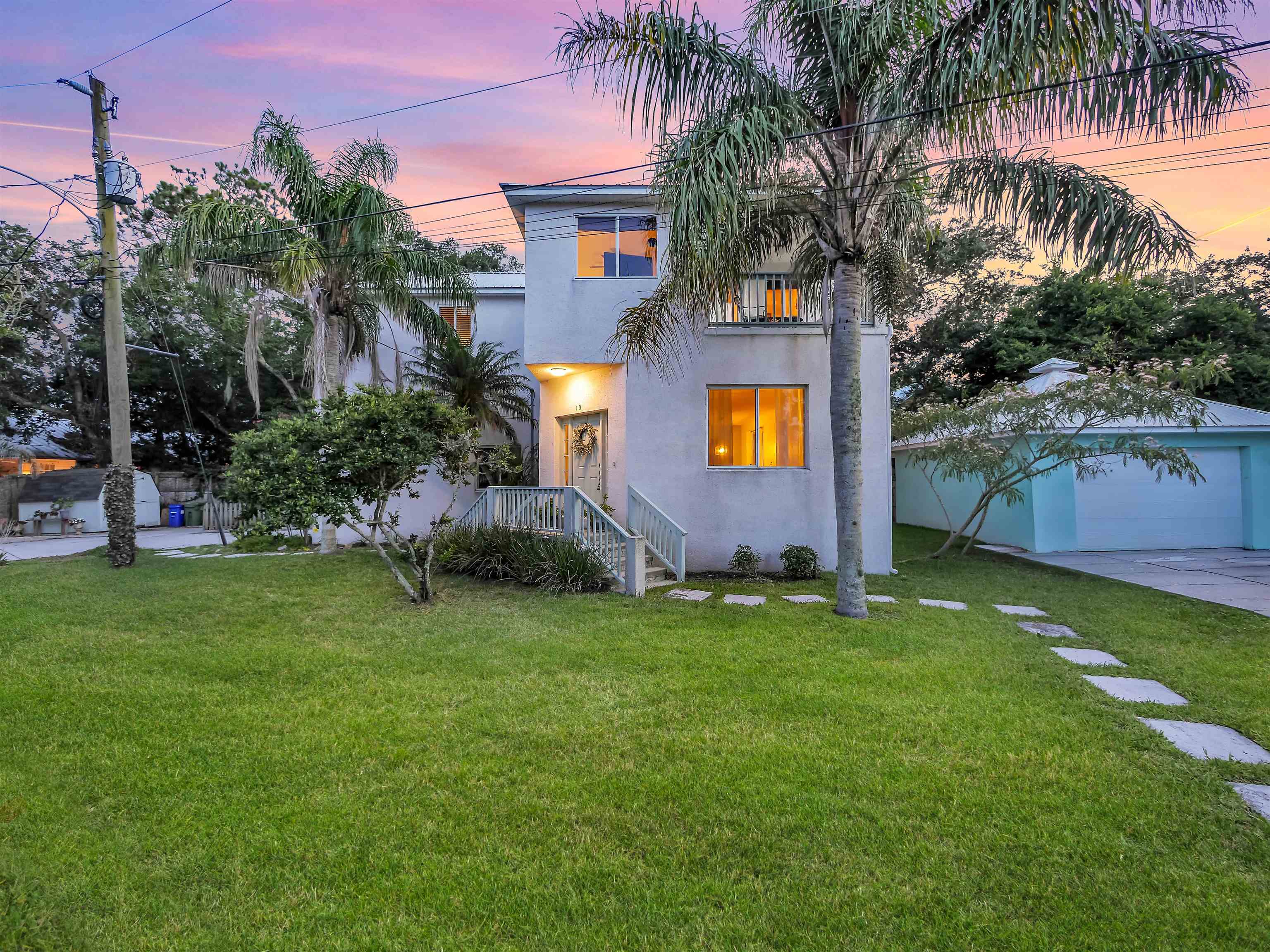 10 Seminole Dr