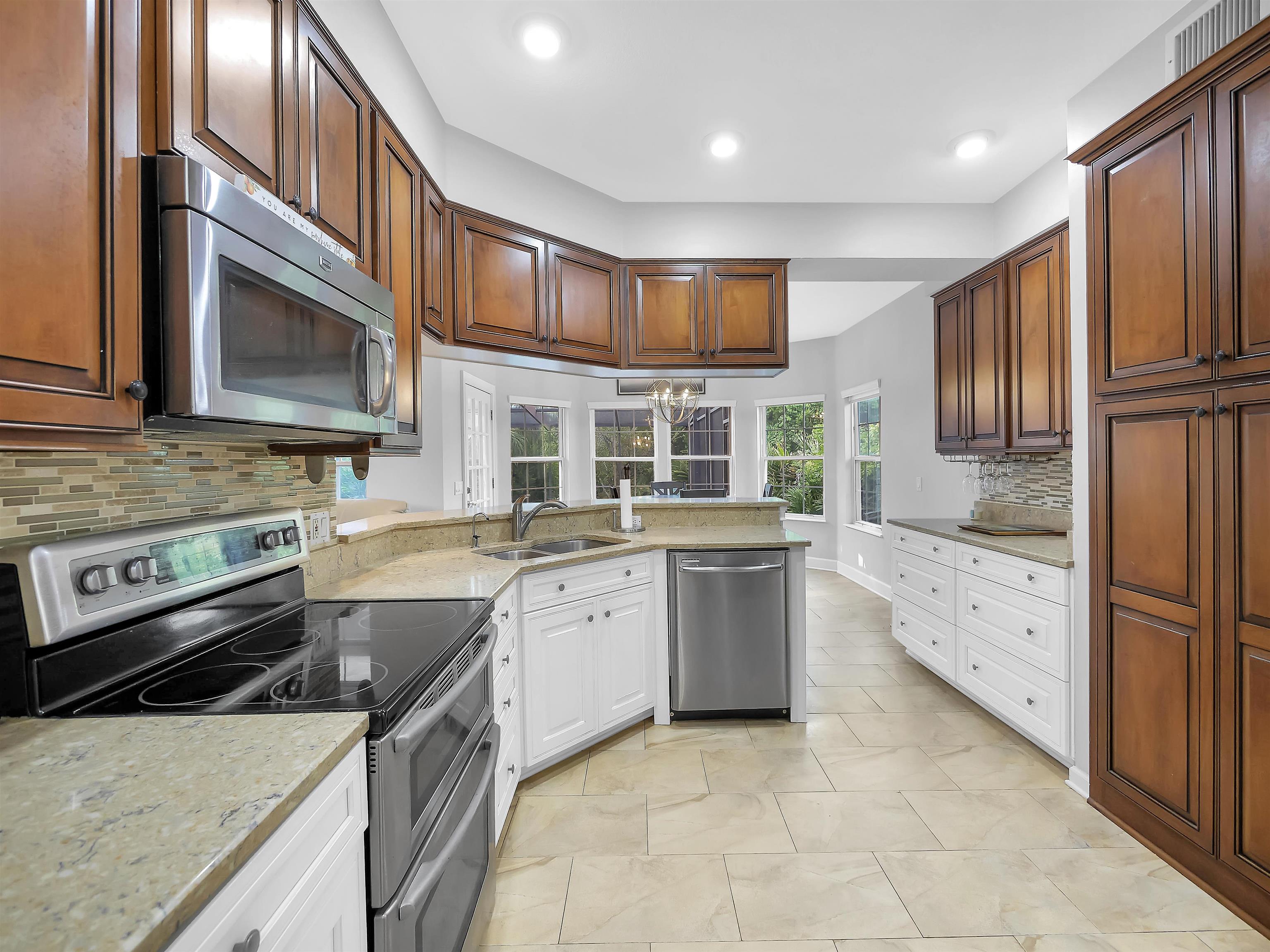 306 Marsh Point Cir