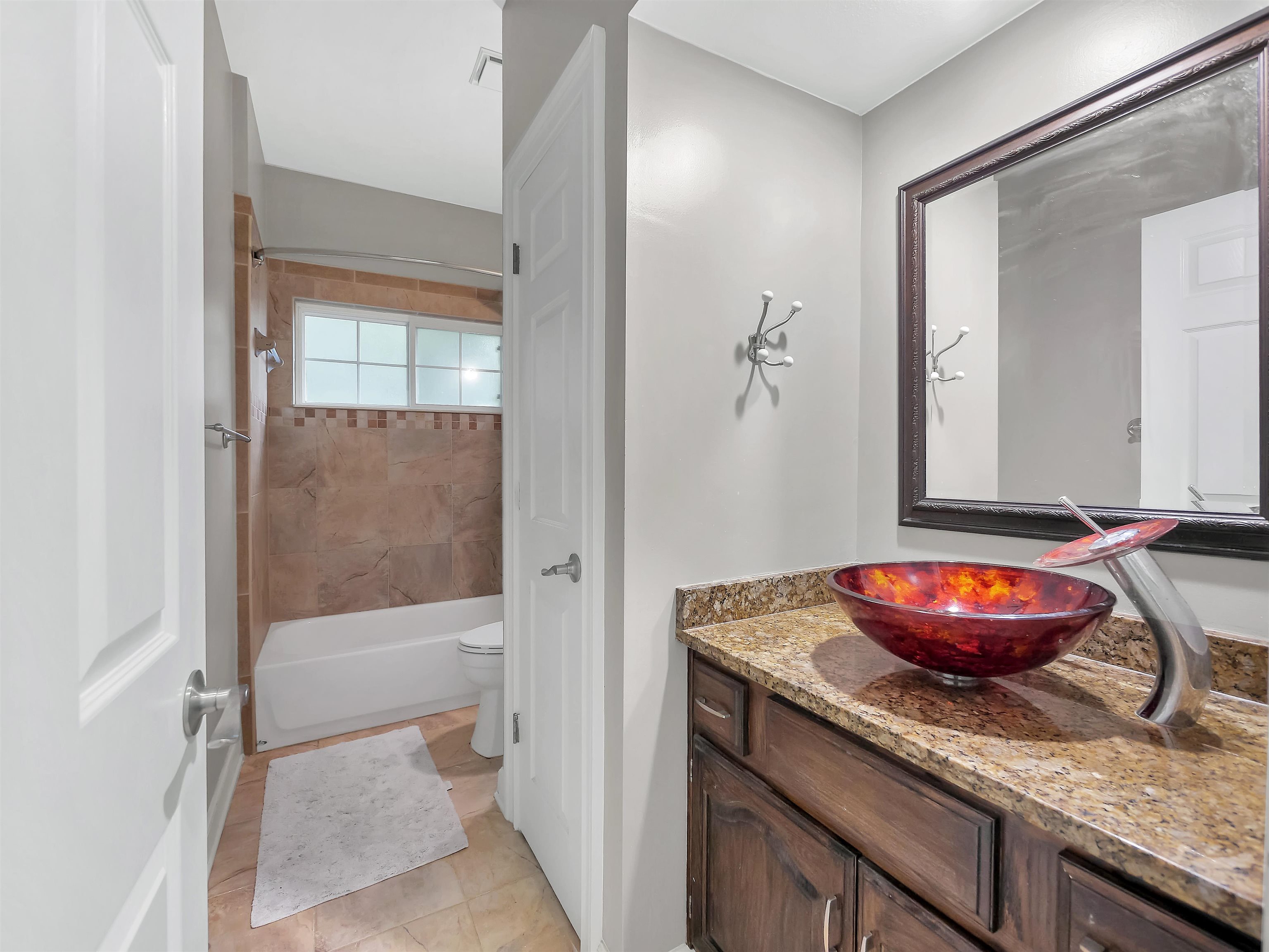 306 Marsh Point Cir