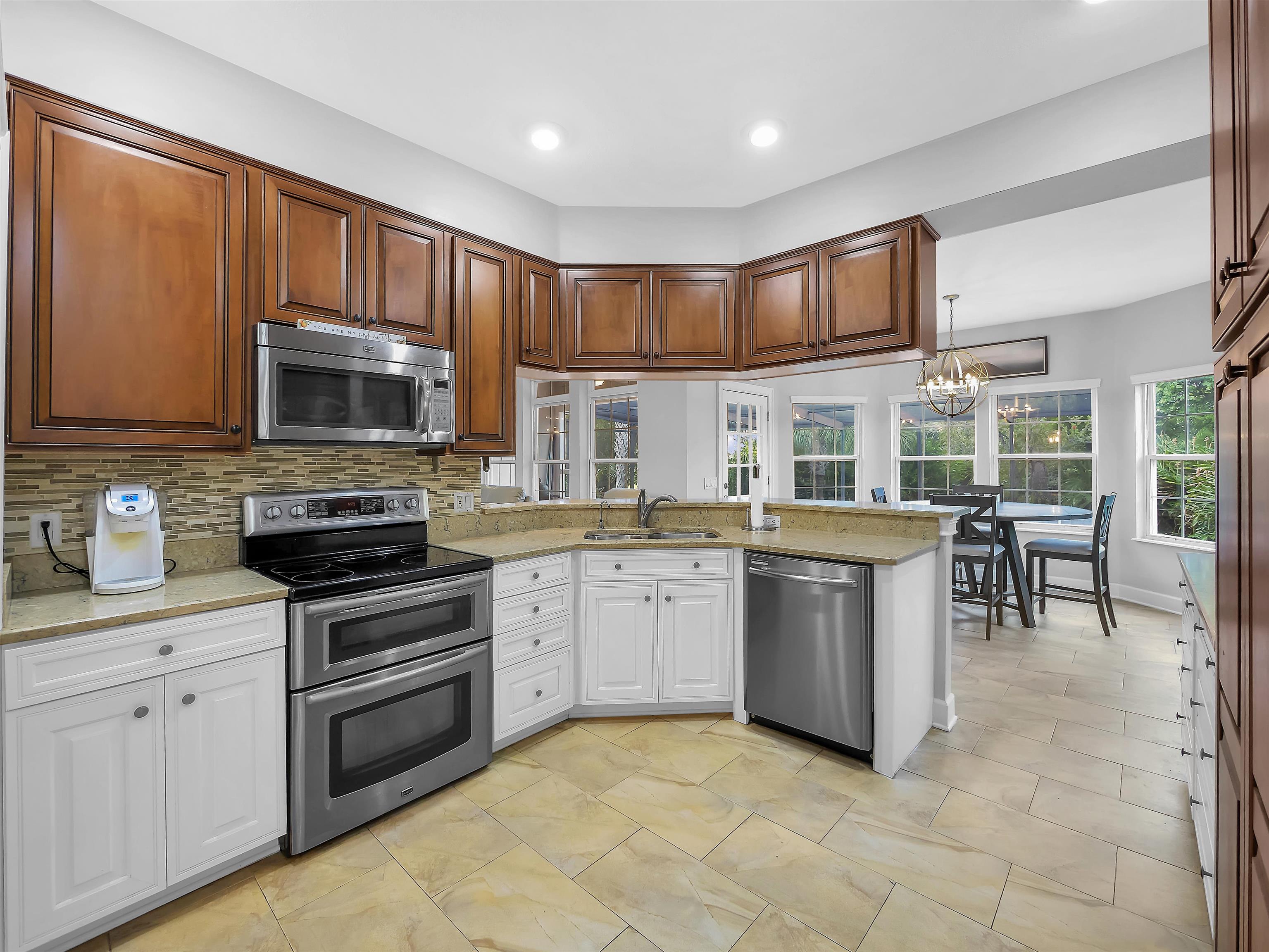 306 Marsh Point Cir