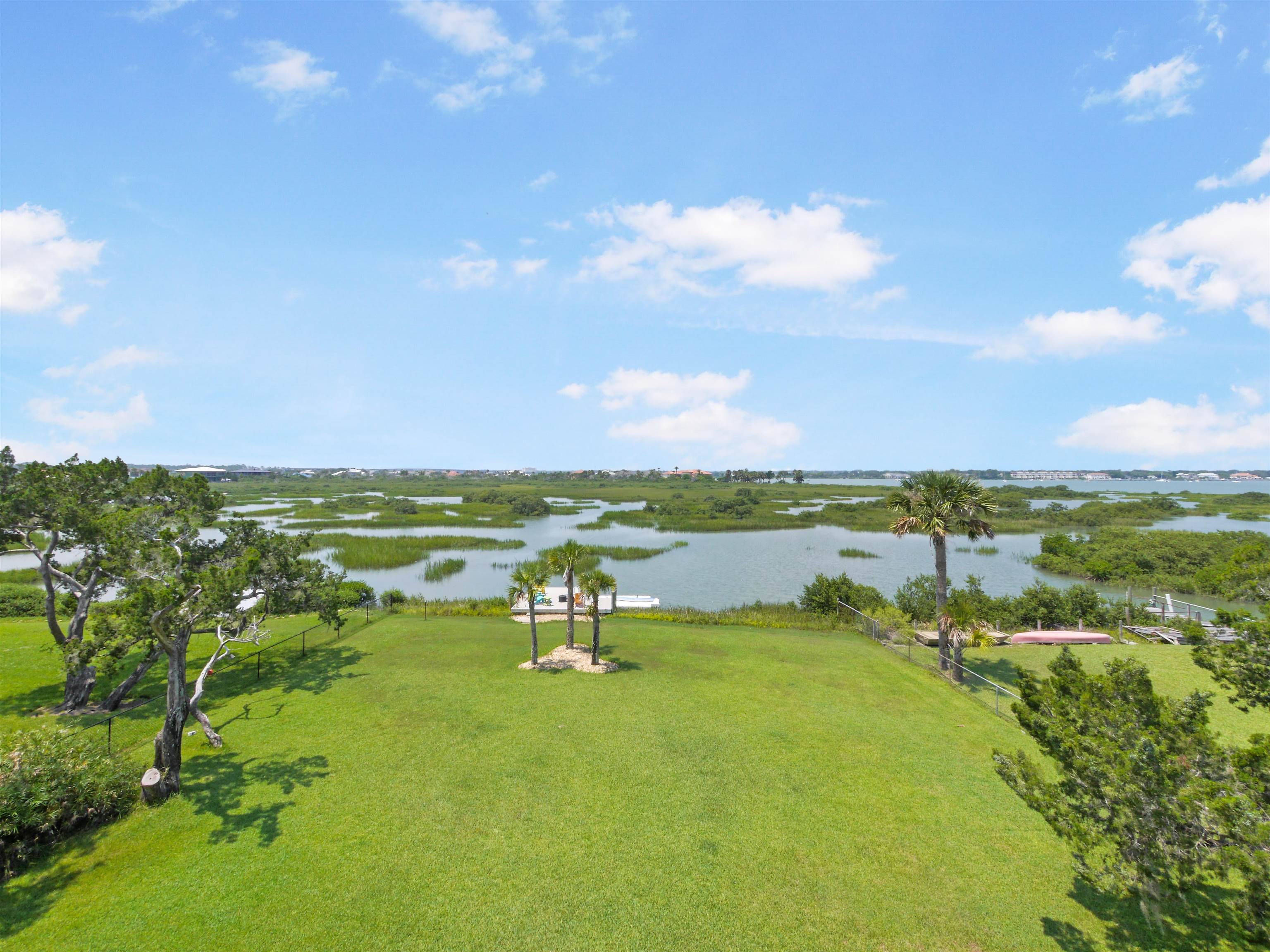 205 Coquina Ave