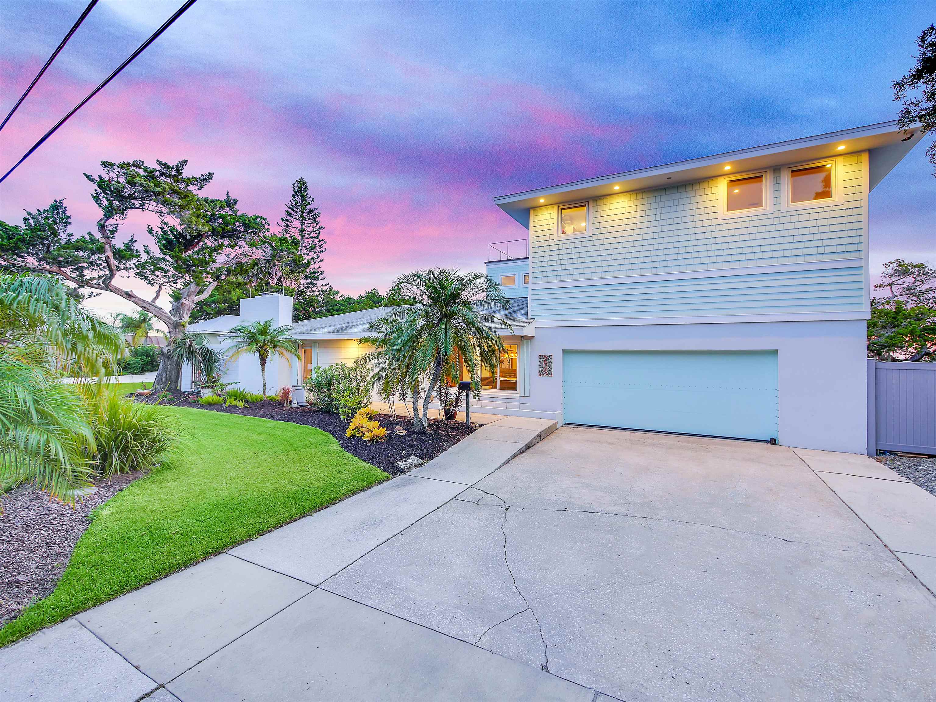 205 Coquina Ave