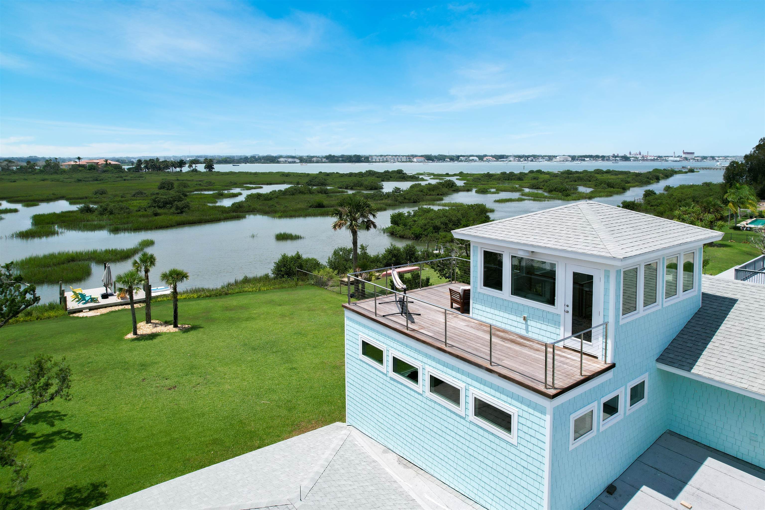 205 Coquina Ave