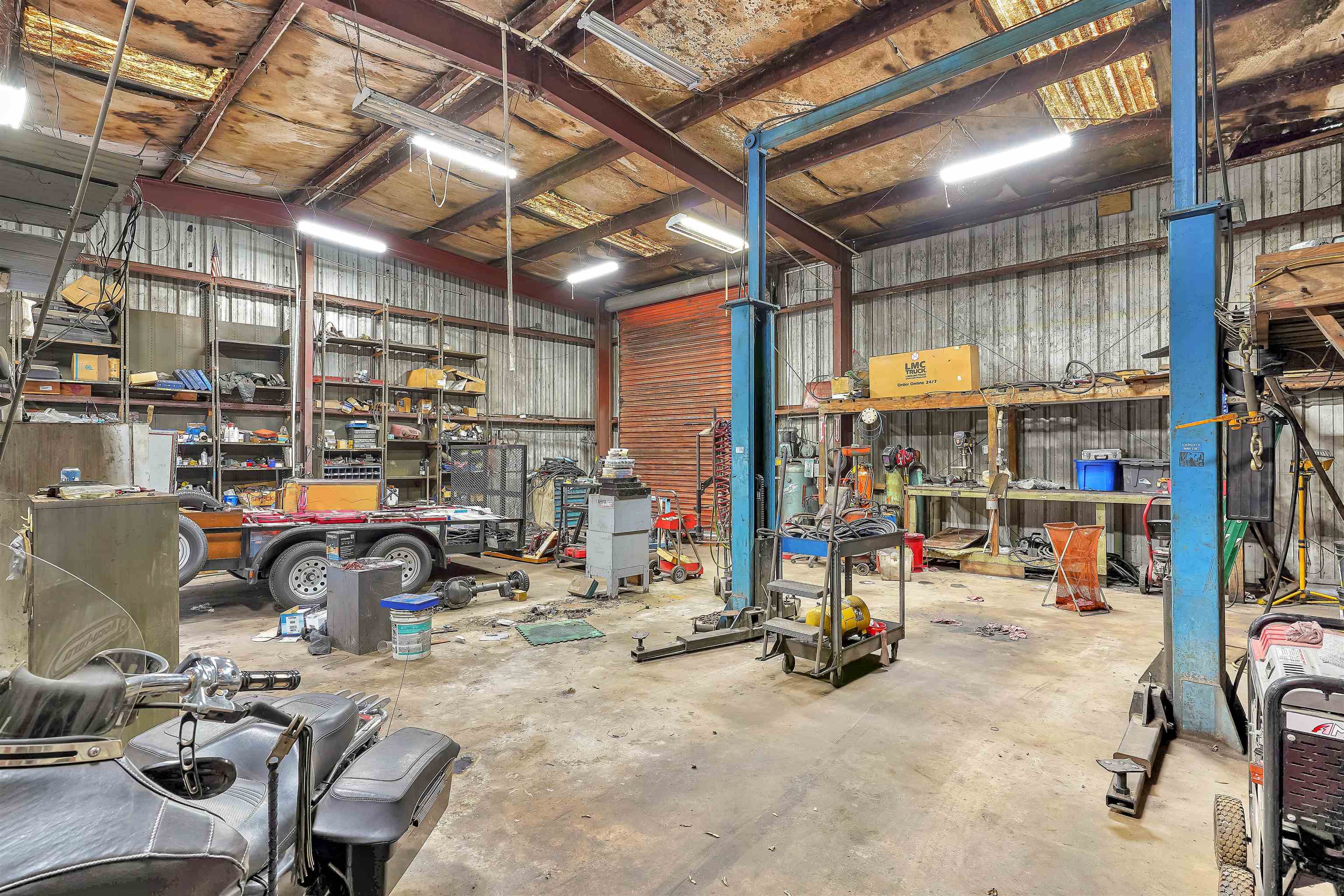 7661 State Road 207