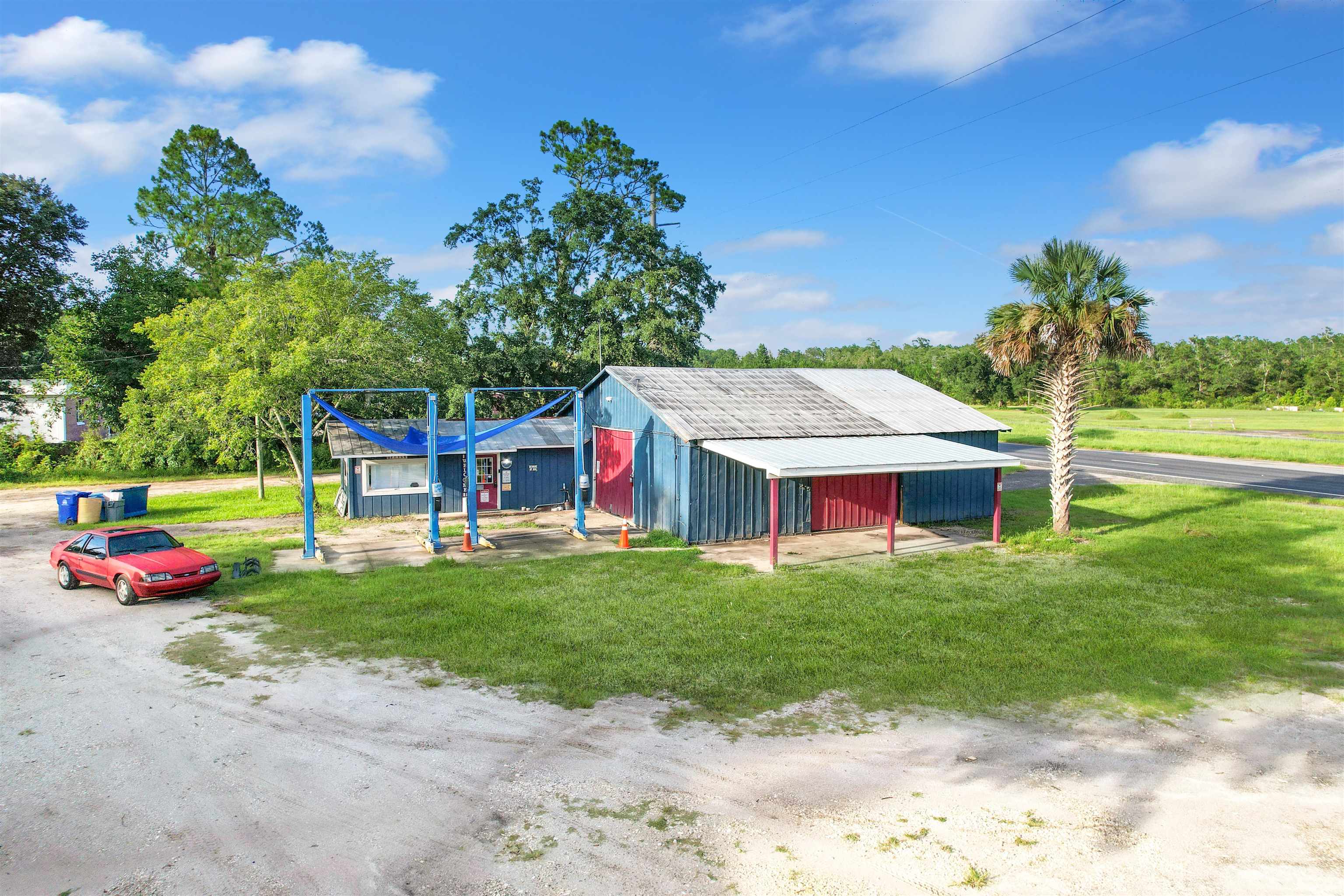7661 State Road 207