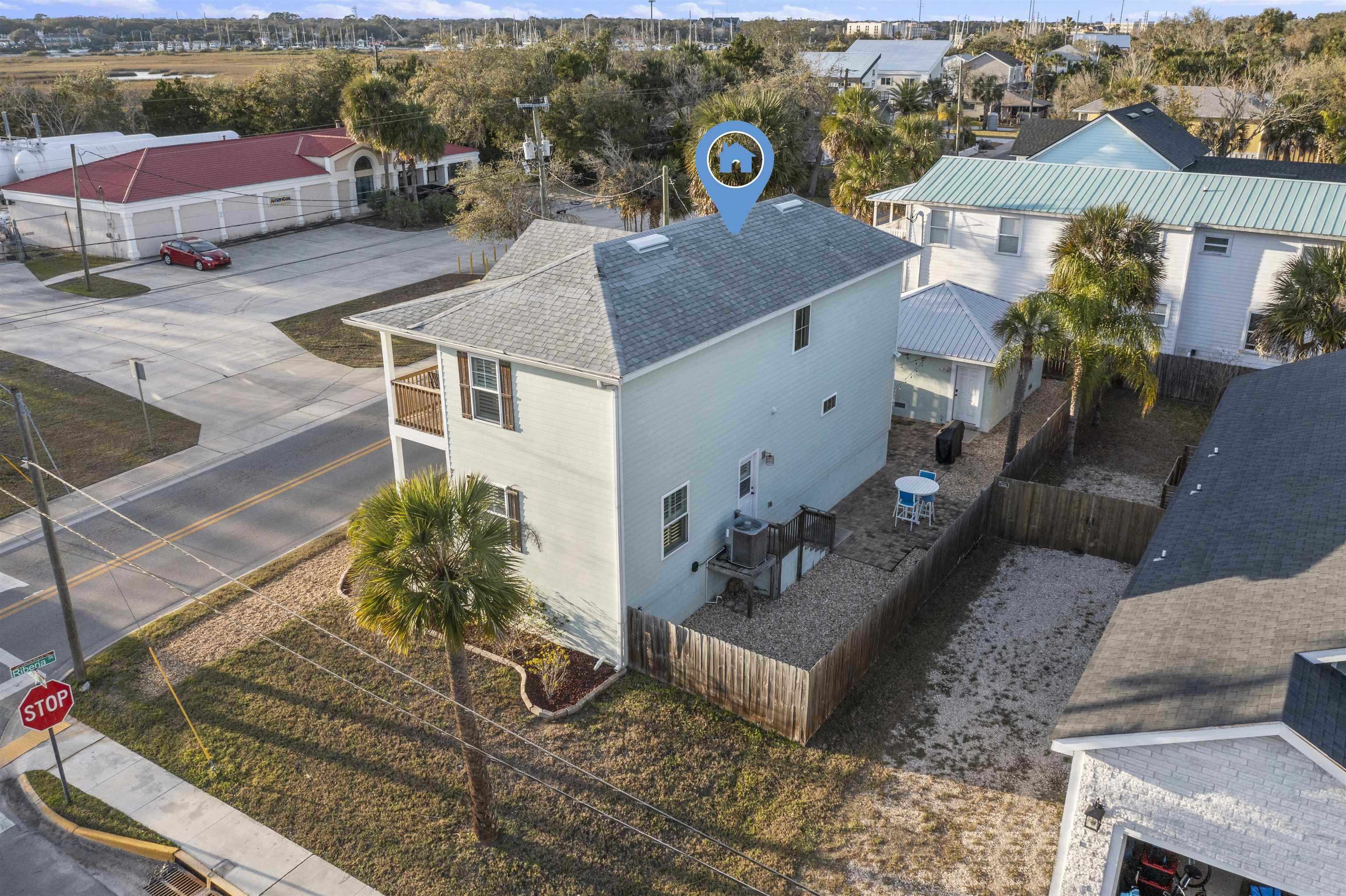 263 Riberia St