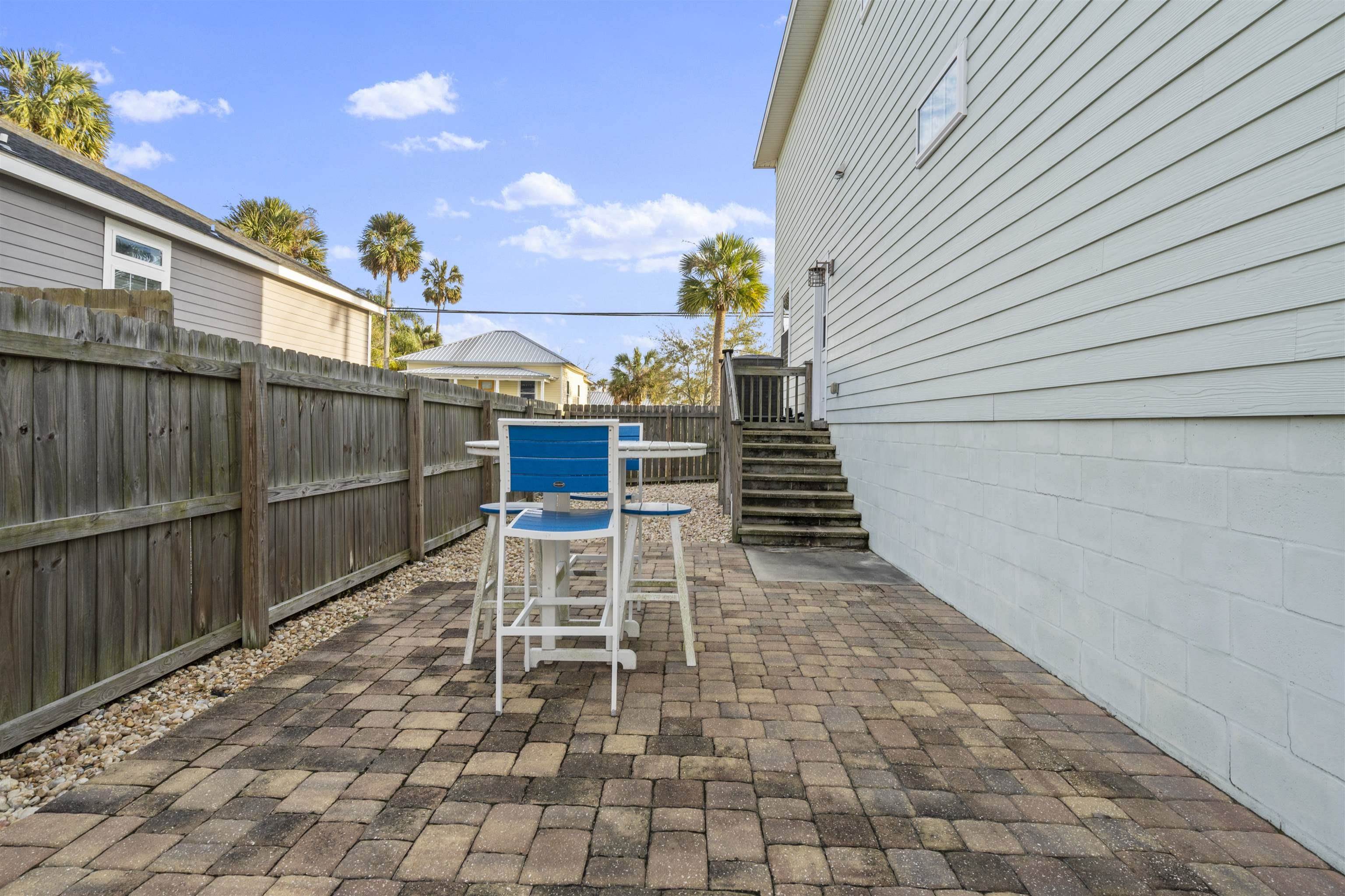 263 Riberia St