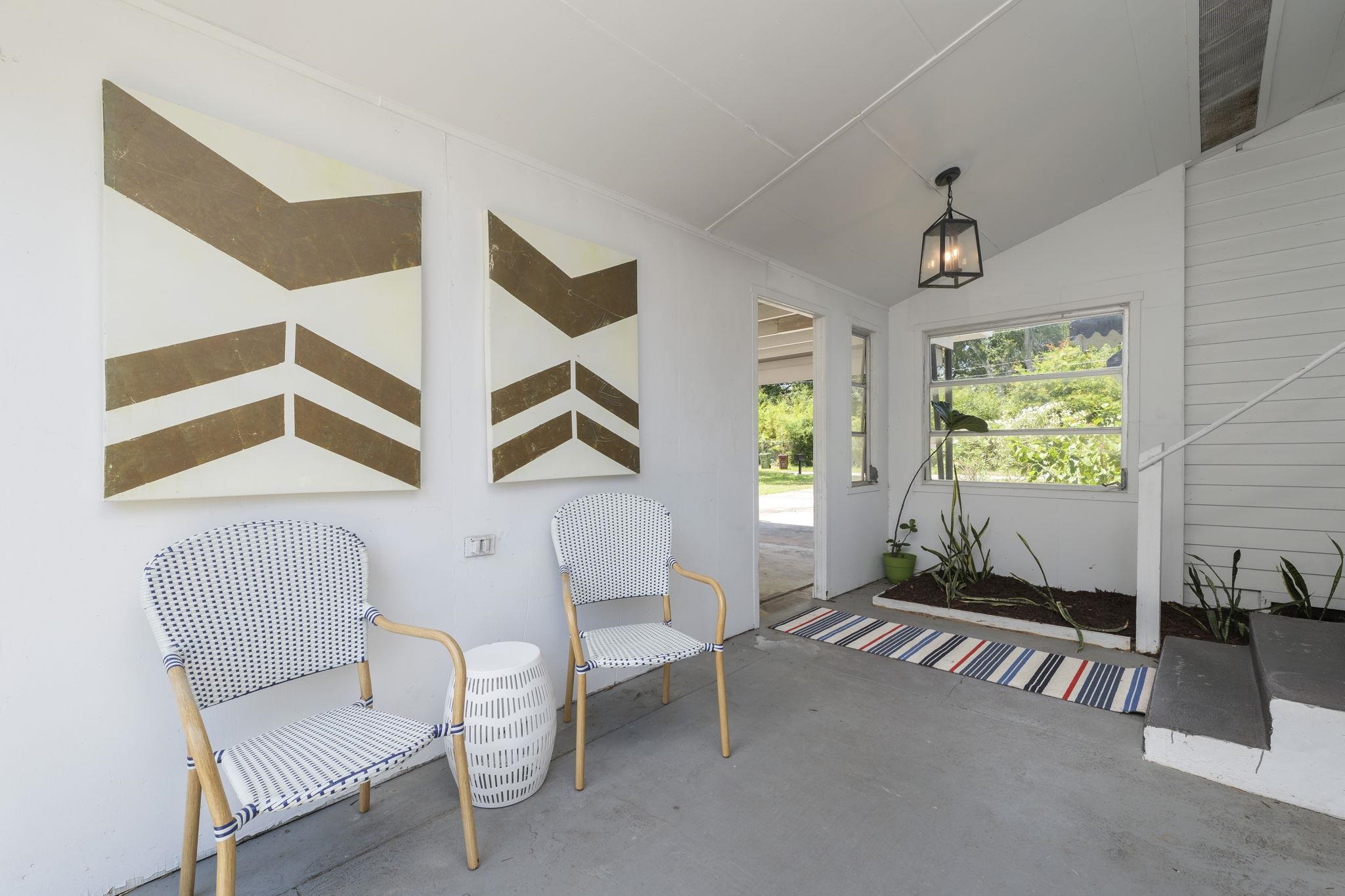 8 Poinciana Ave