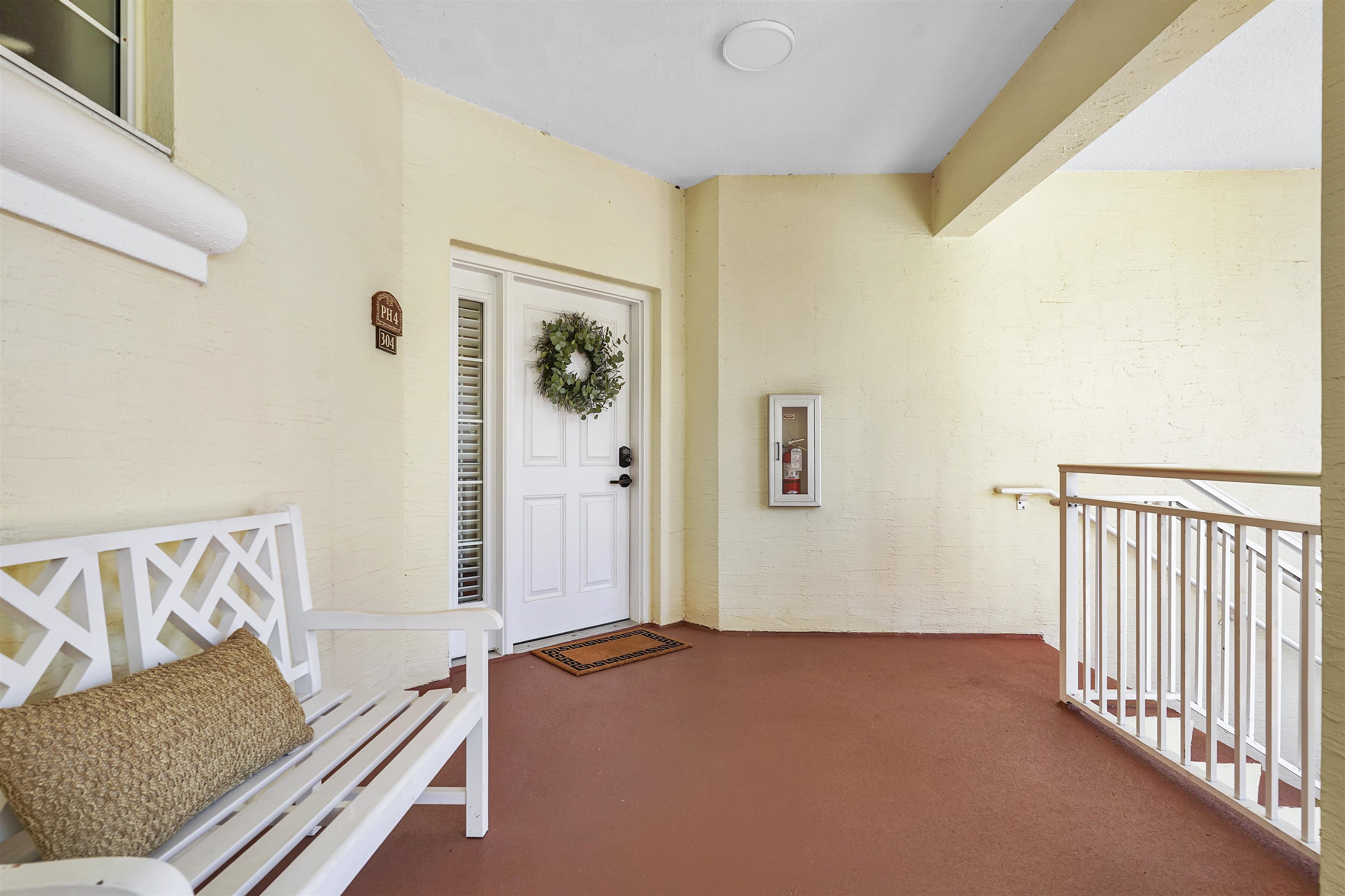 325 S Ocean Grande Dr