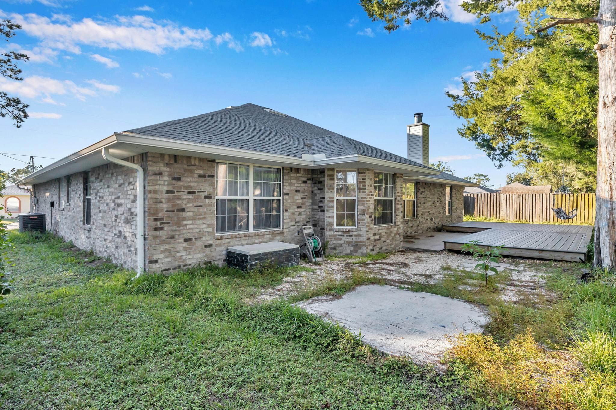 98 Roxboro Dr