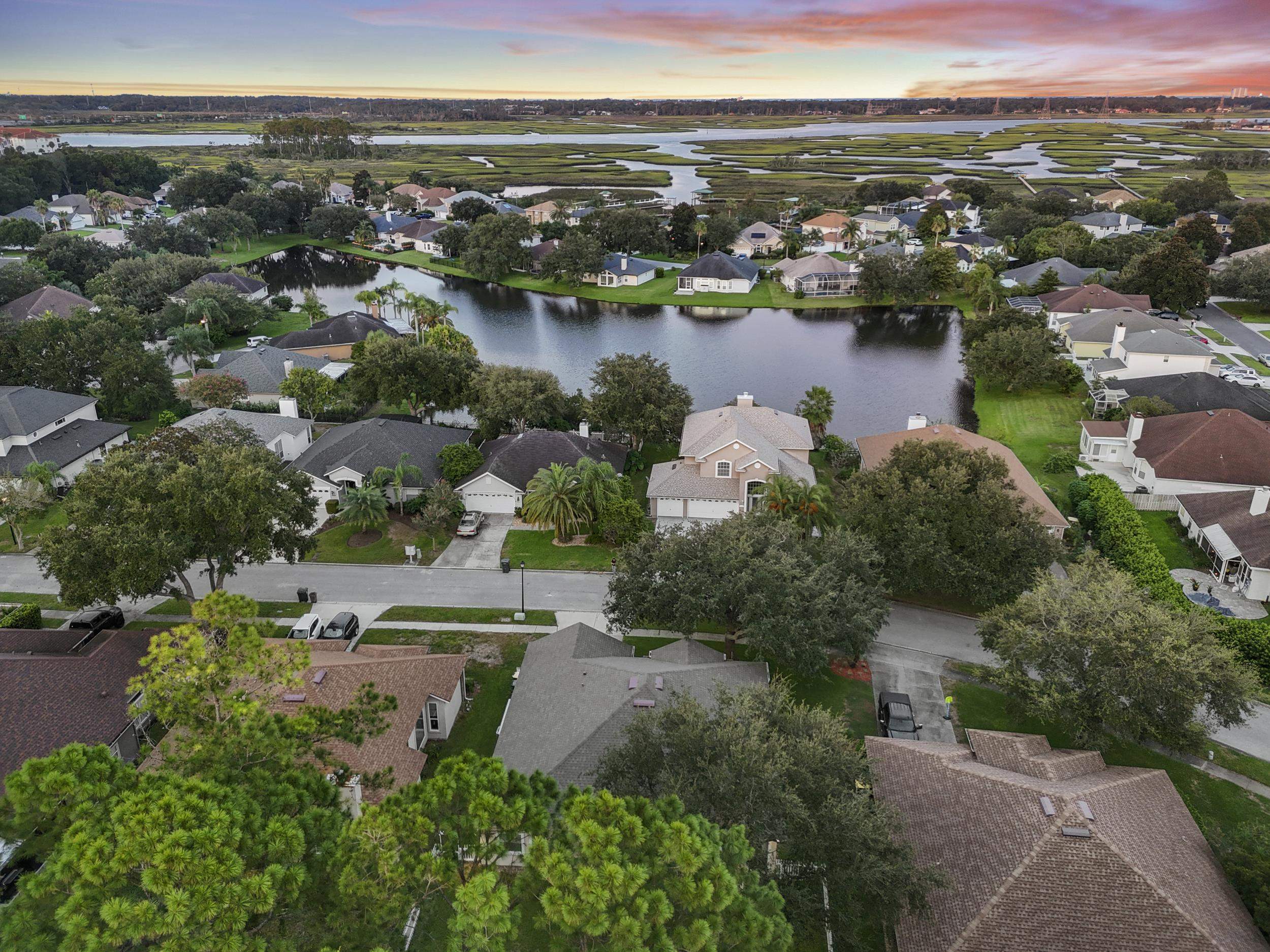 1976 Sandhill Crane Dr