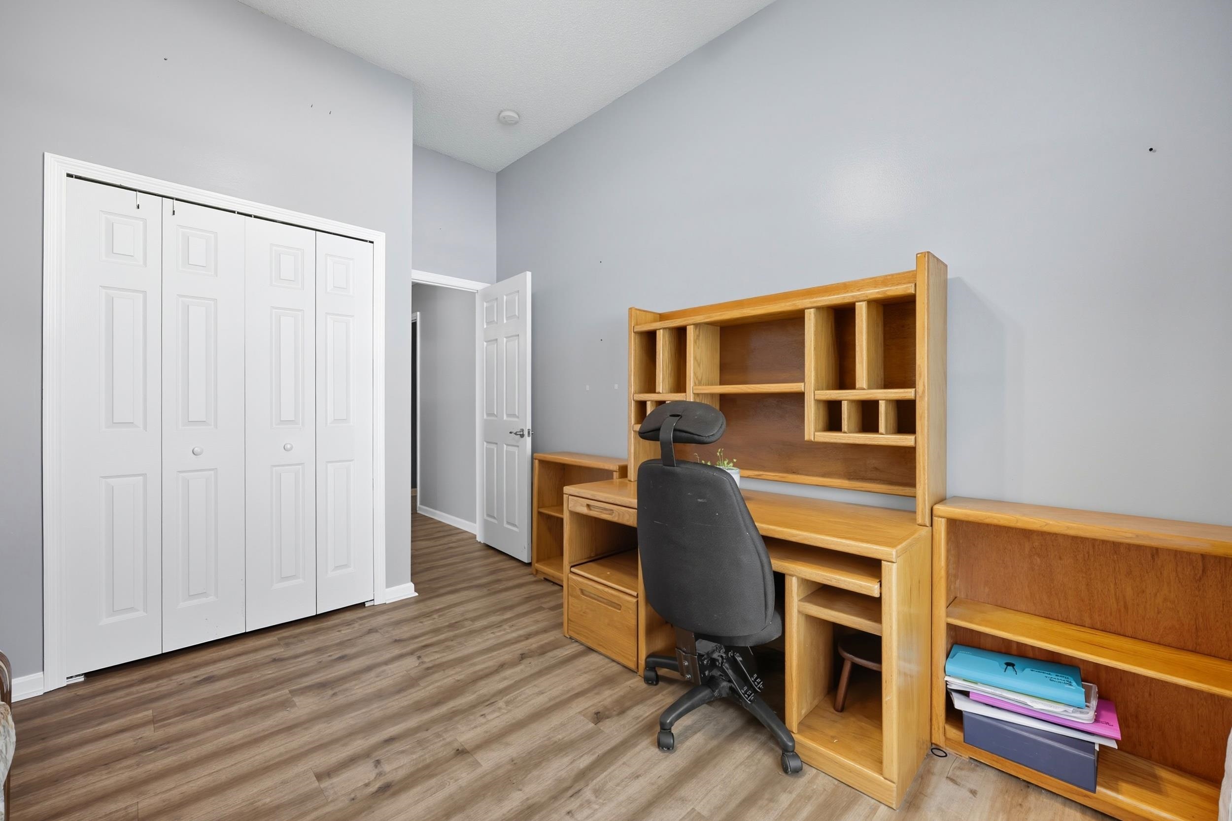 1976 Sandhill Crane Dr