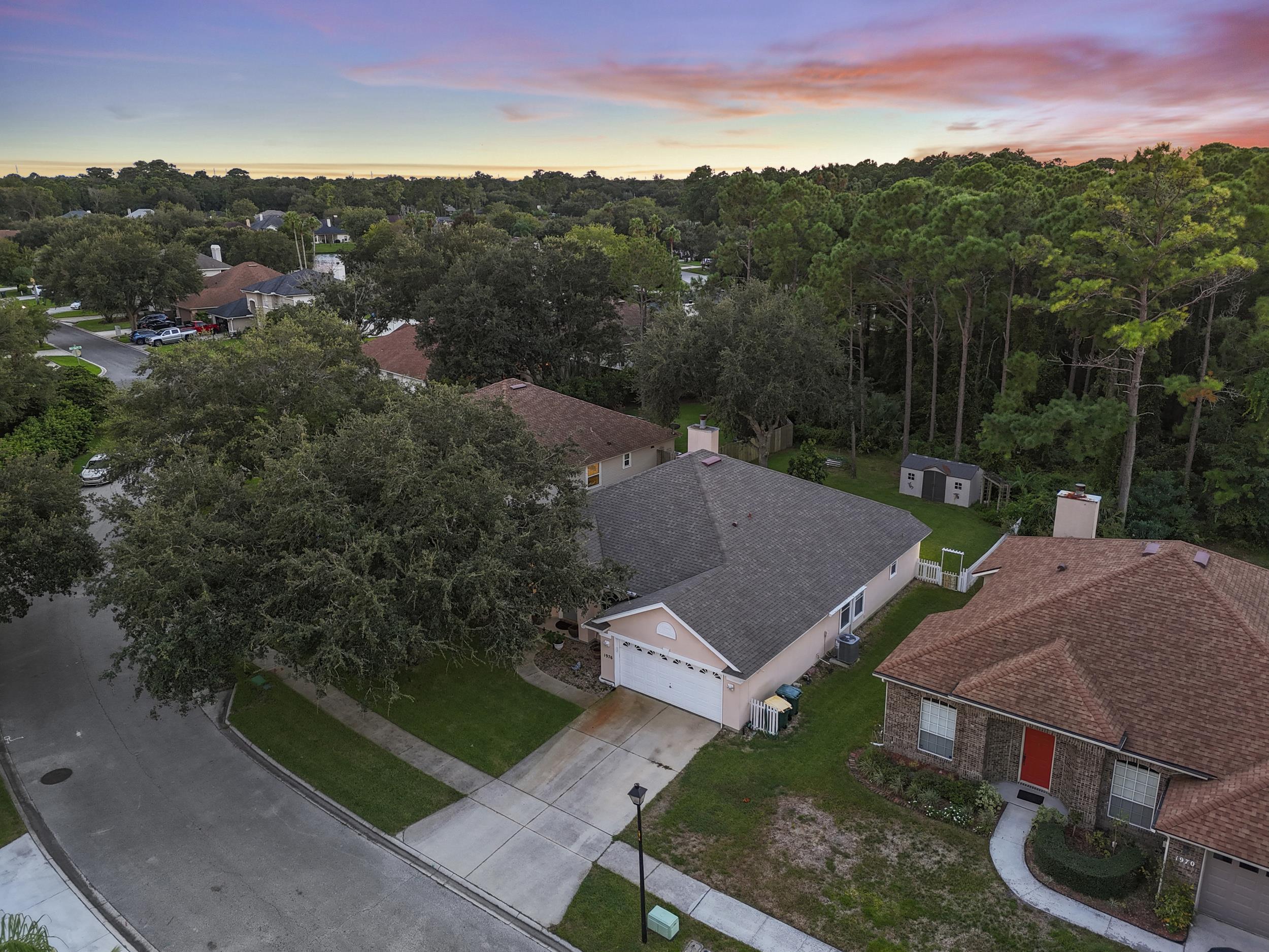 1976 Sandhill Crane Dr