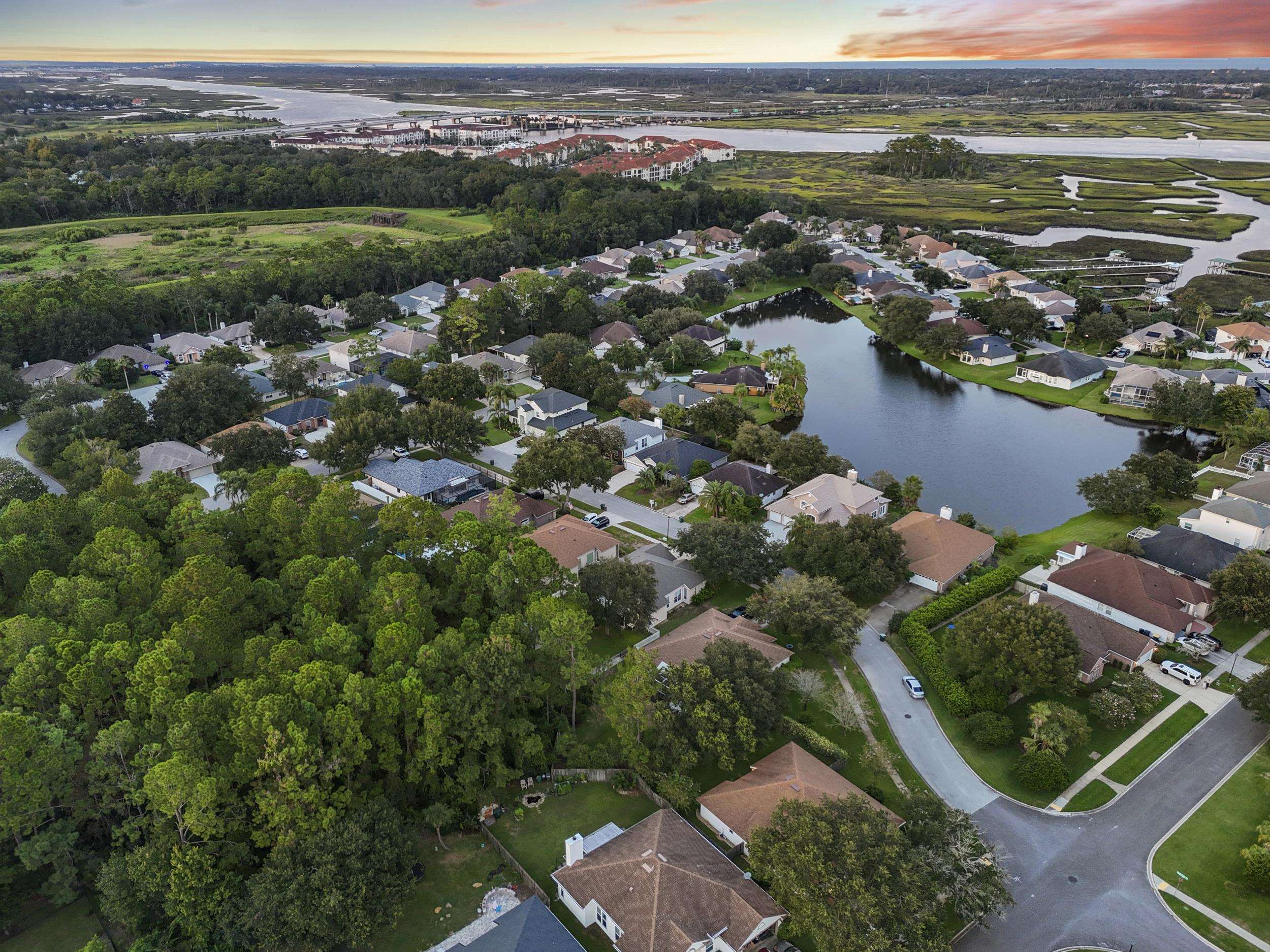 1976 Sandhill Crane Dr