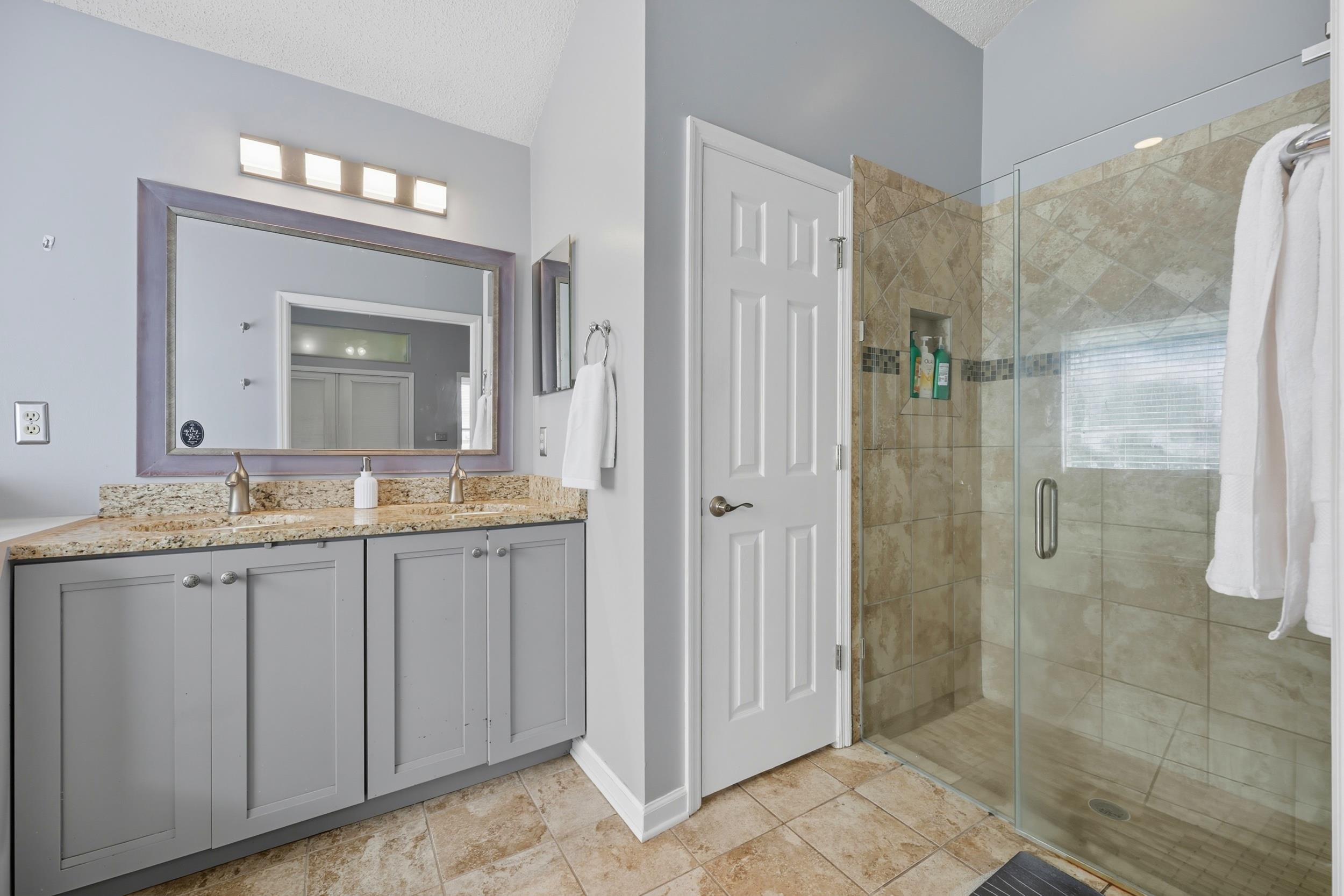 1976 Sandhill Crane Dr