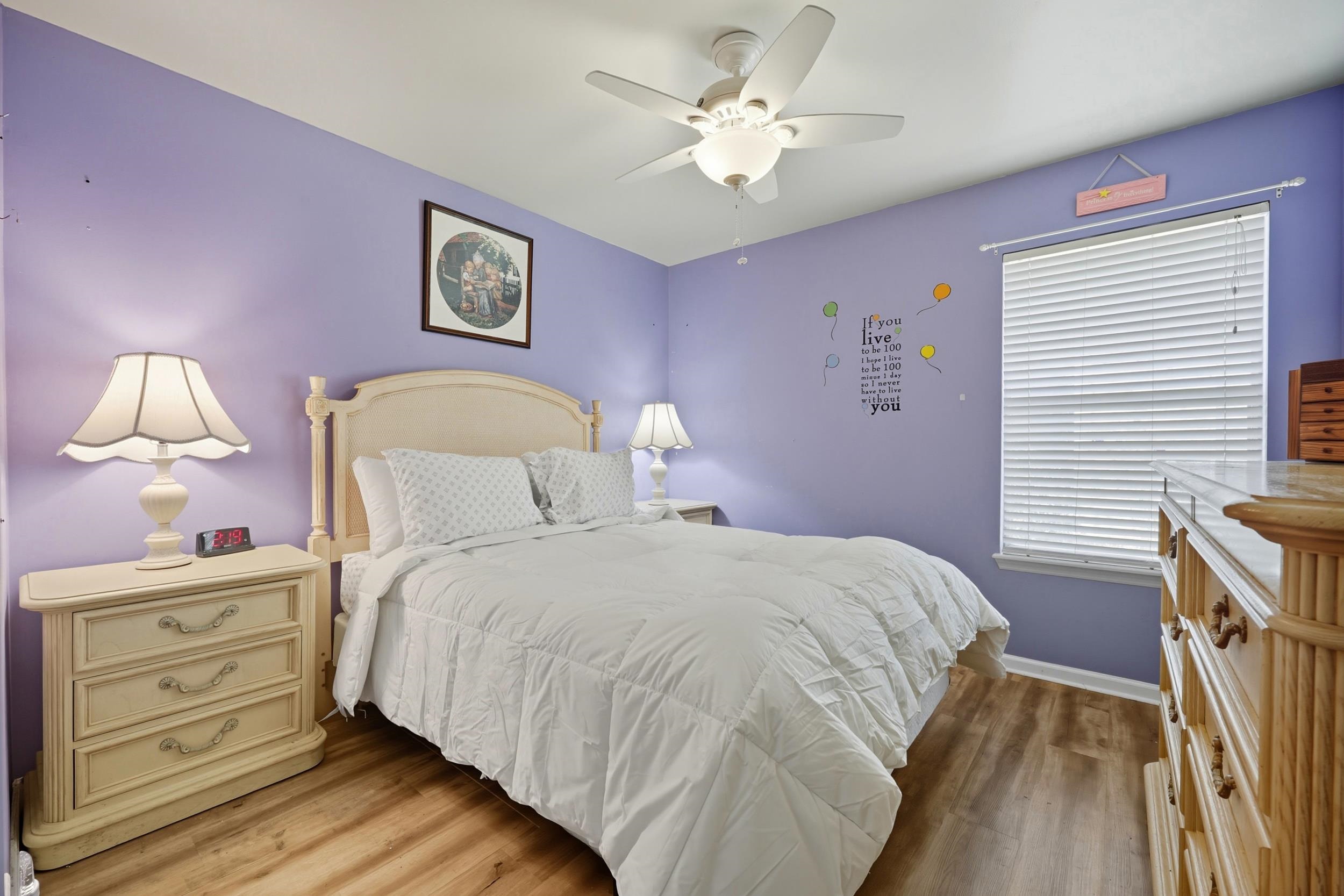 1976 Sandhill Crane Dr