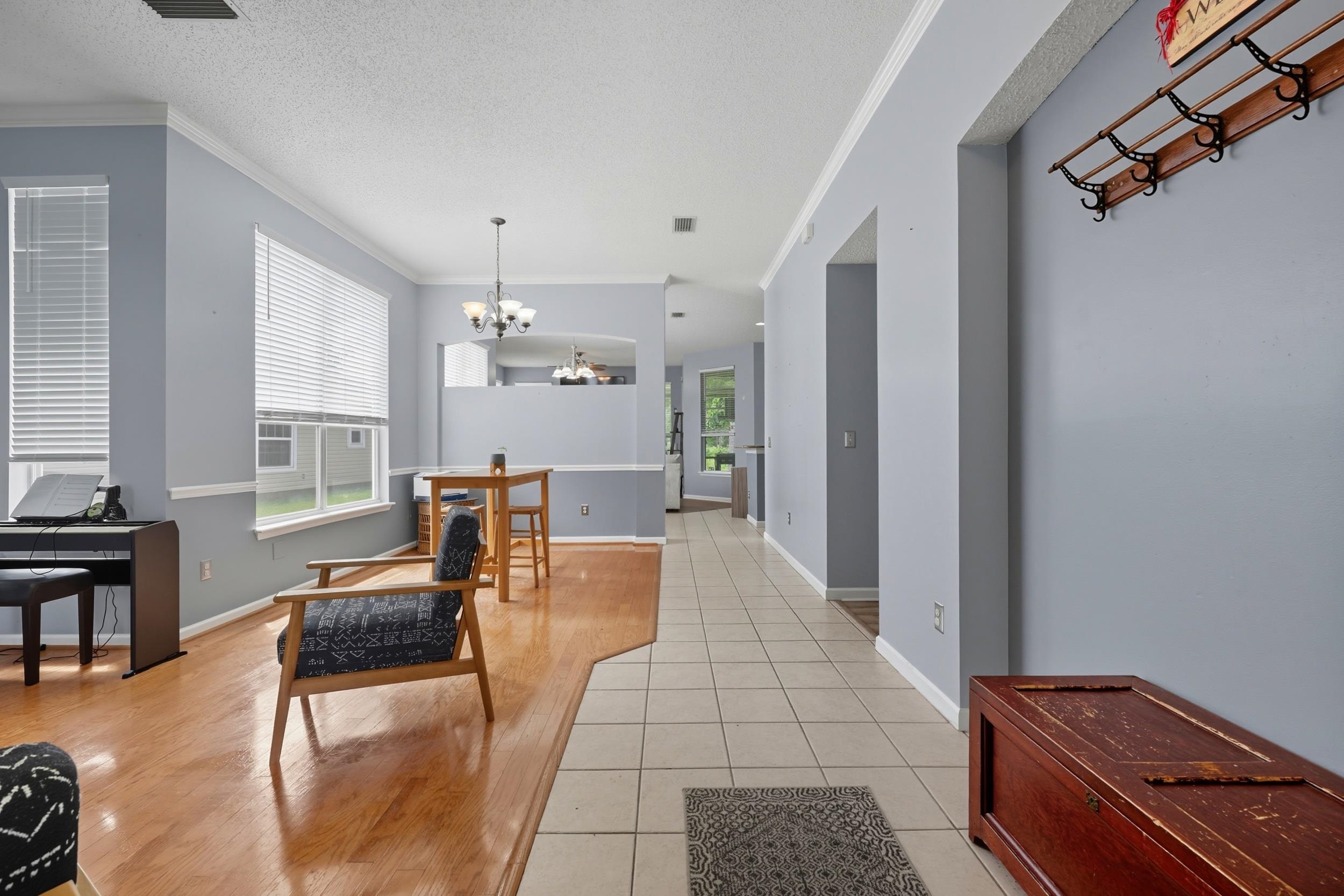 1976 Sandhill Crane Dr