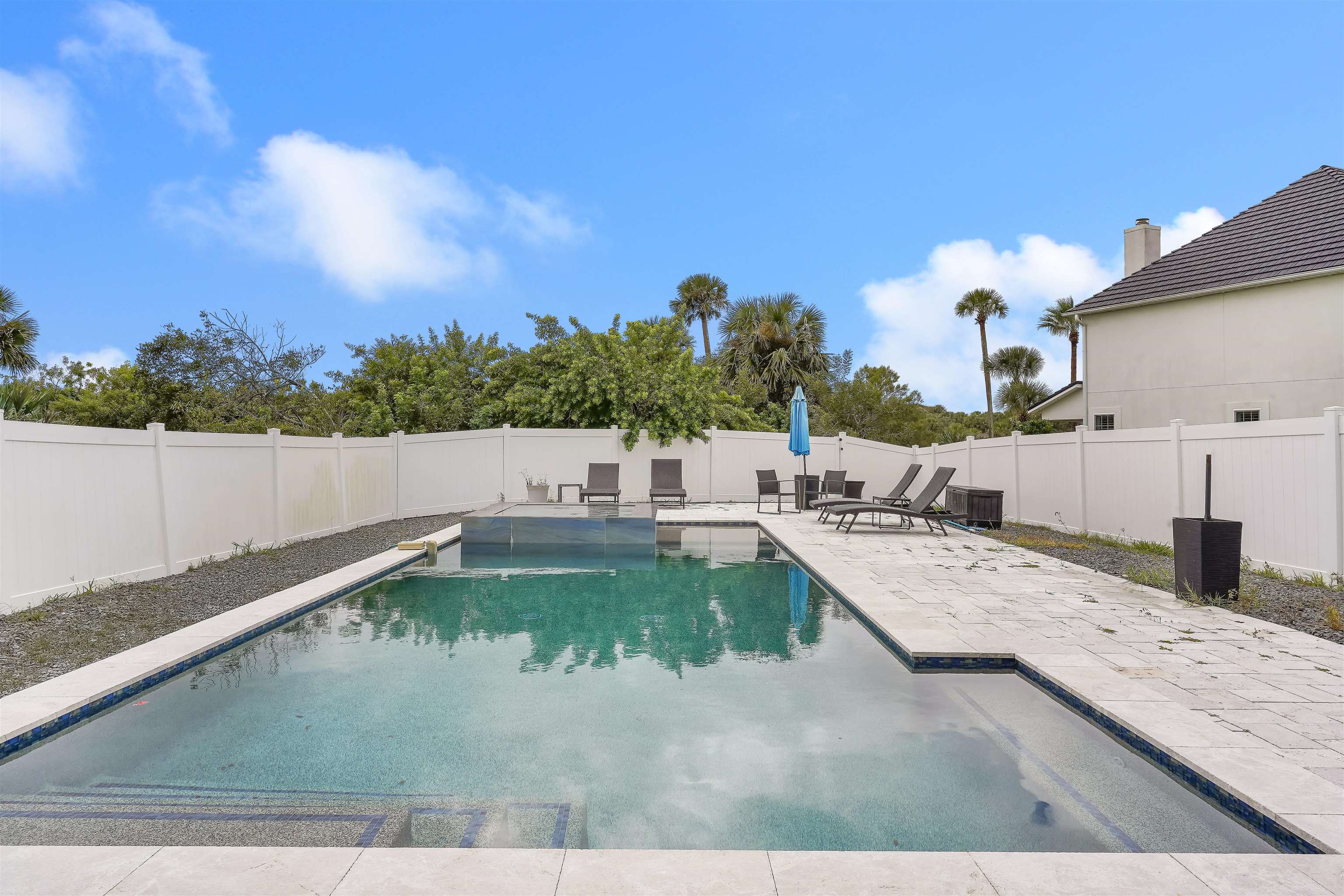 3306 N Ocean Shore Blvd