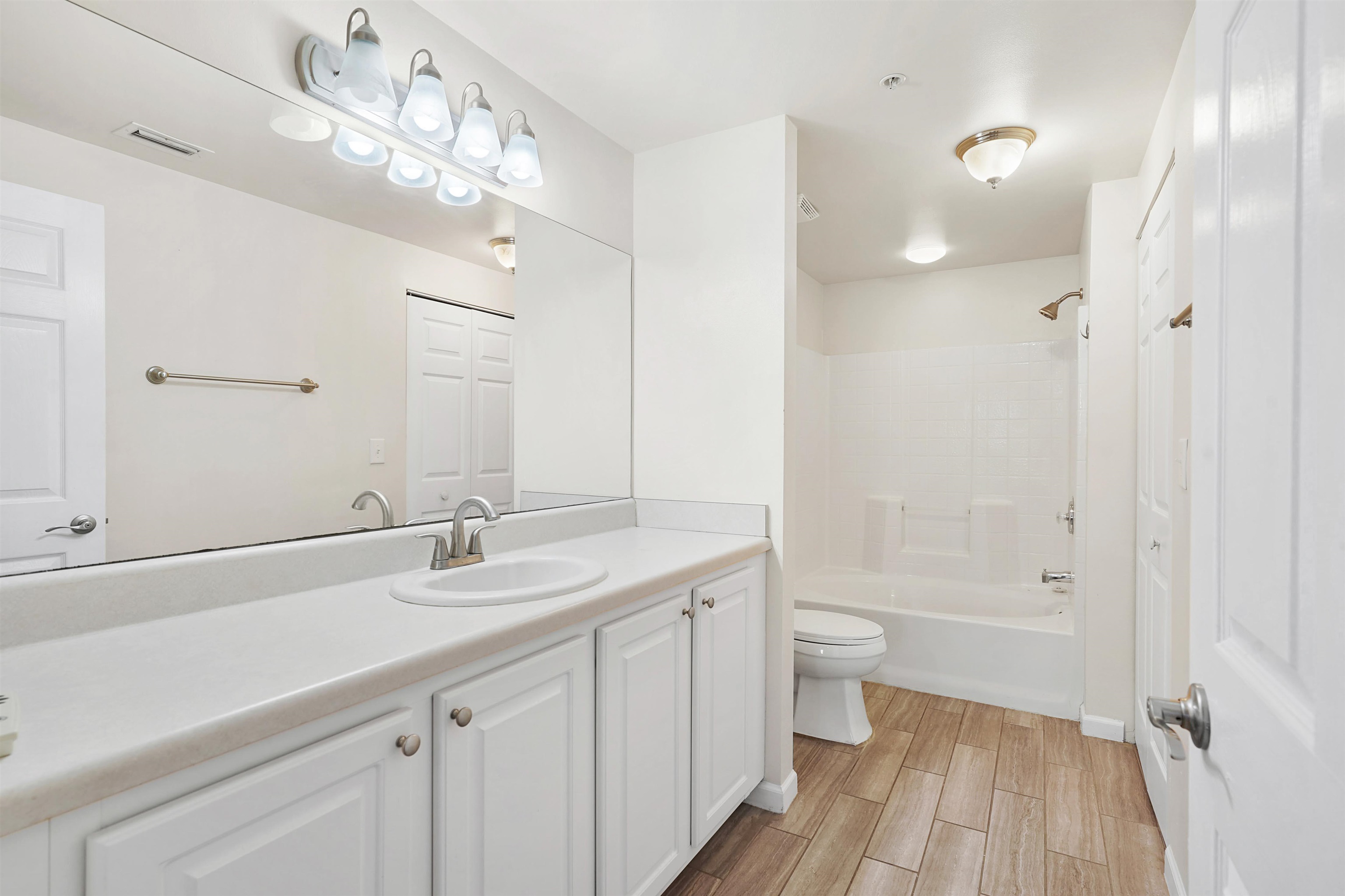 1050 Bella Vista Blvd Unit: 10-308