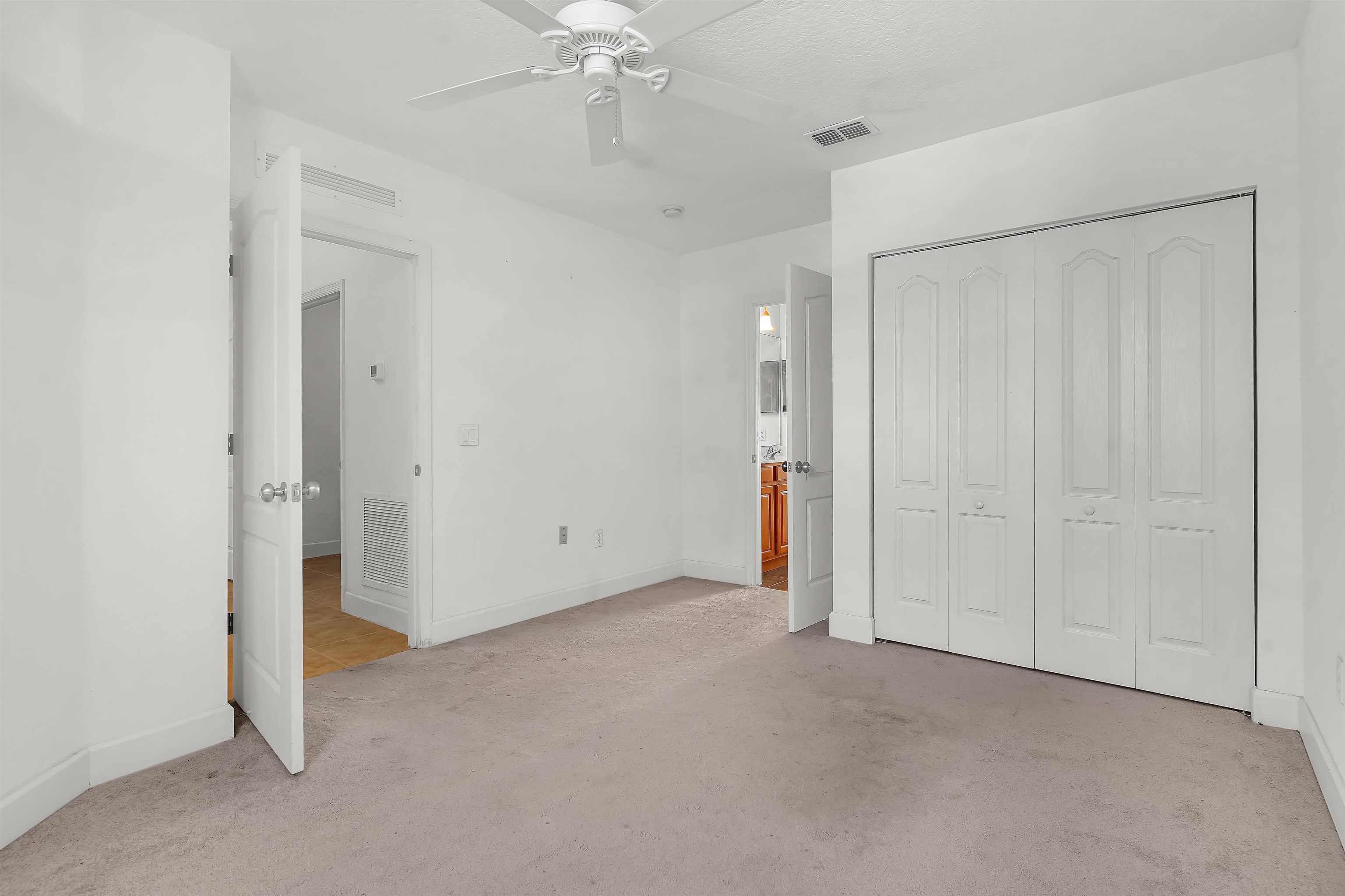 626 Shores Blvd