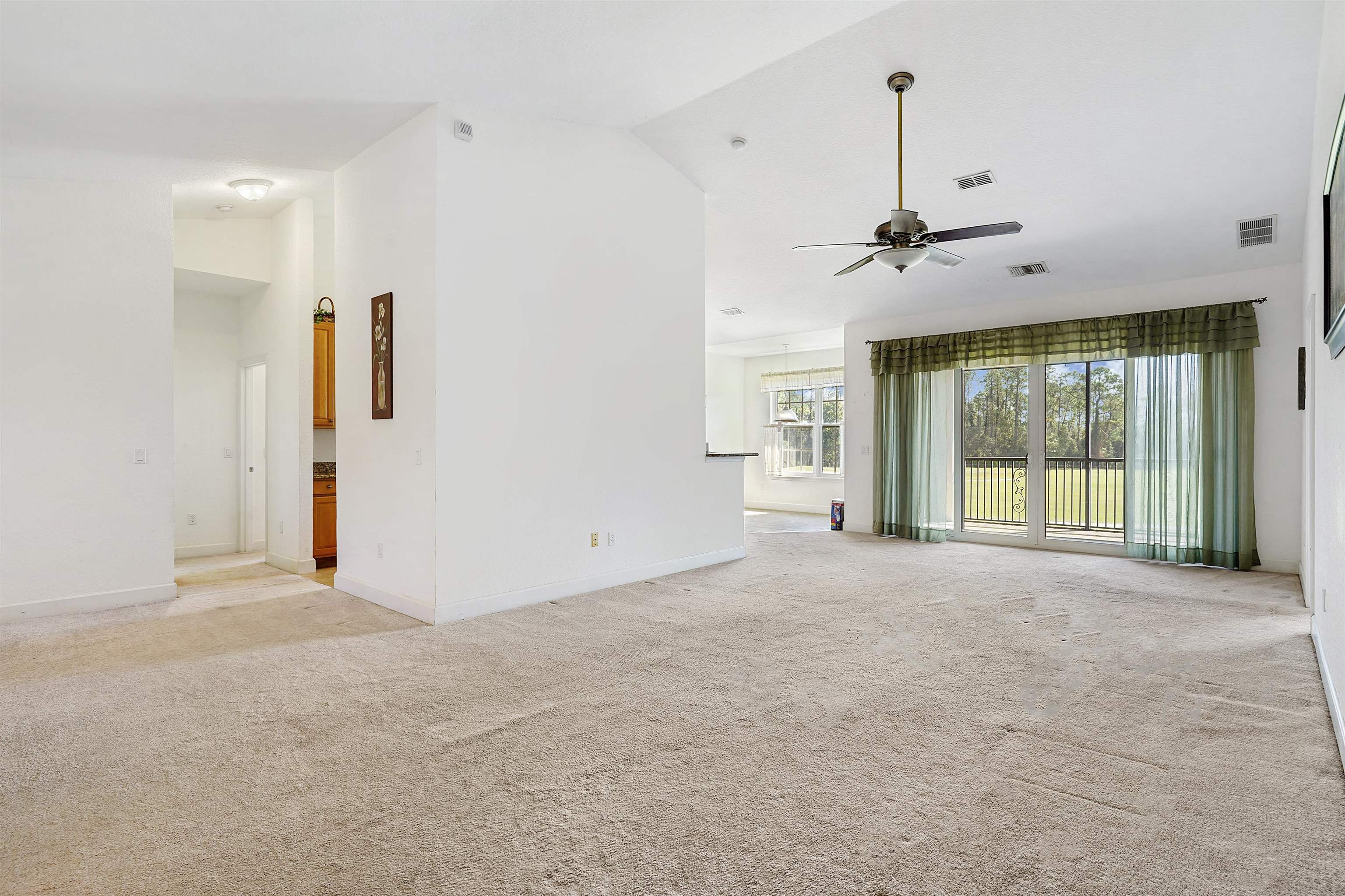 632 Shores Blvd