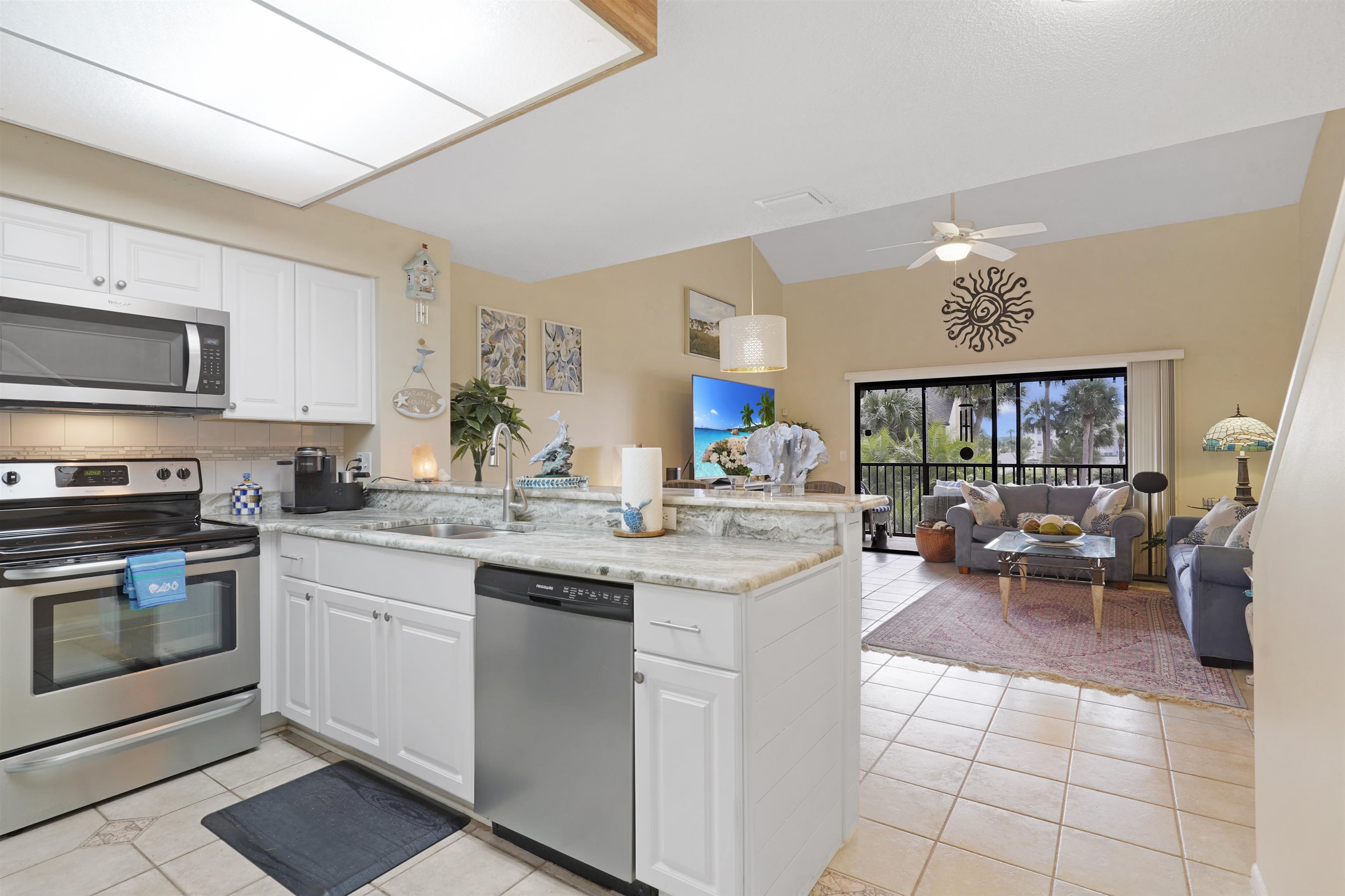 57 Village Las Palmas Cir