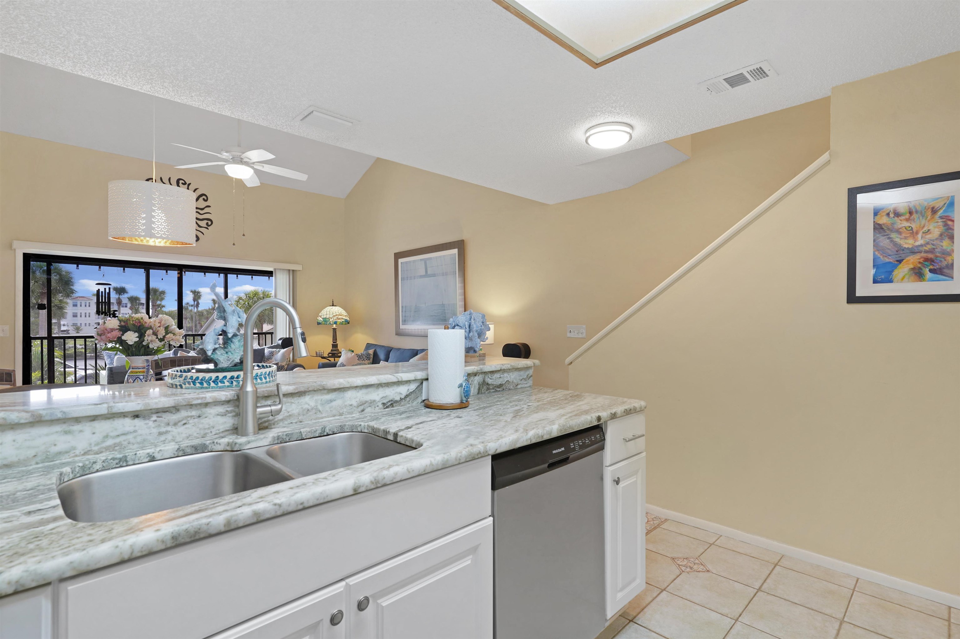 57 Village Las Palmas Cir