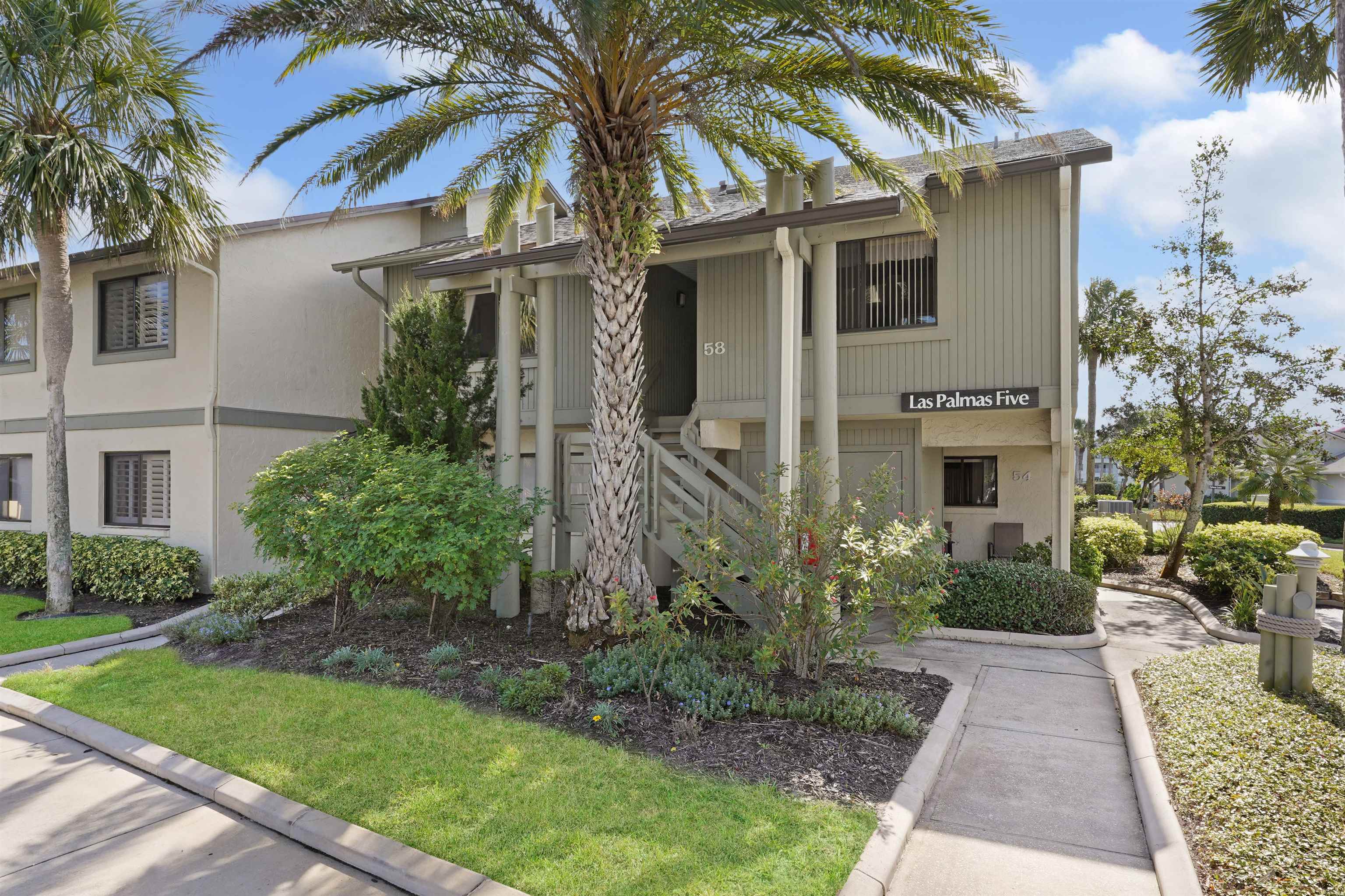 57 Village Las Palmas Cir