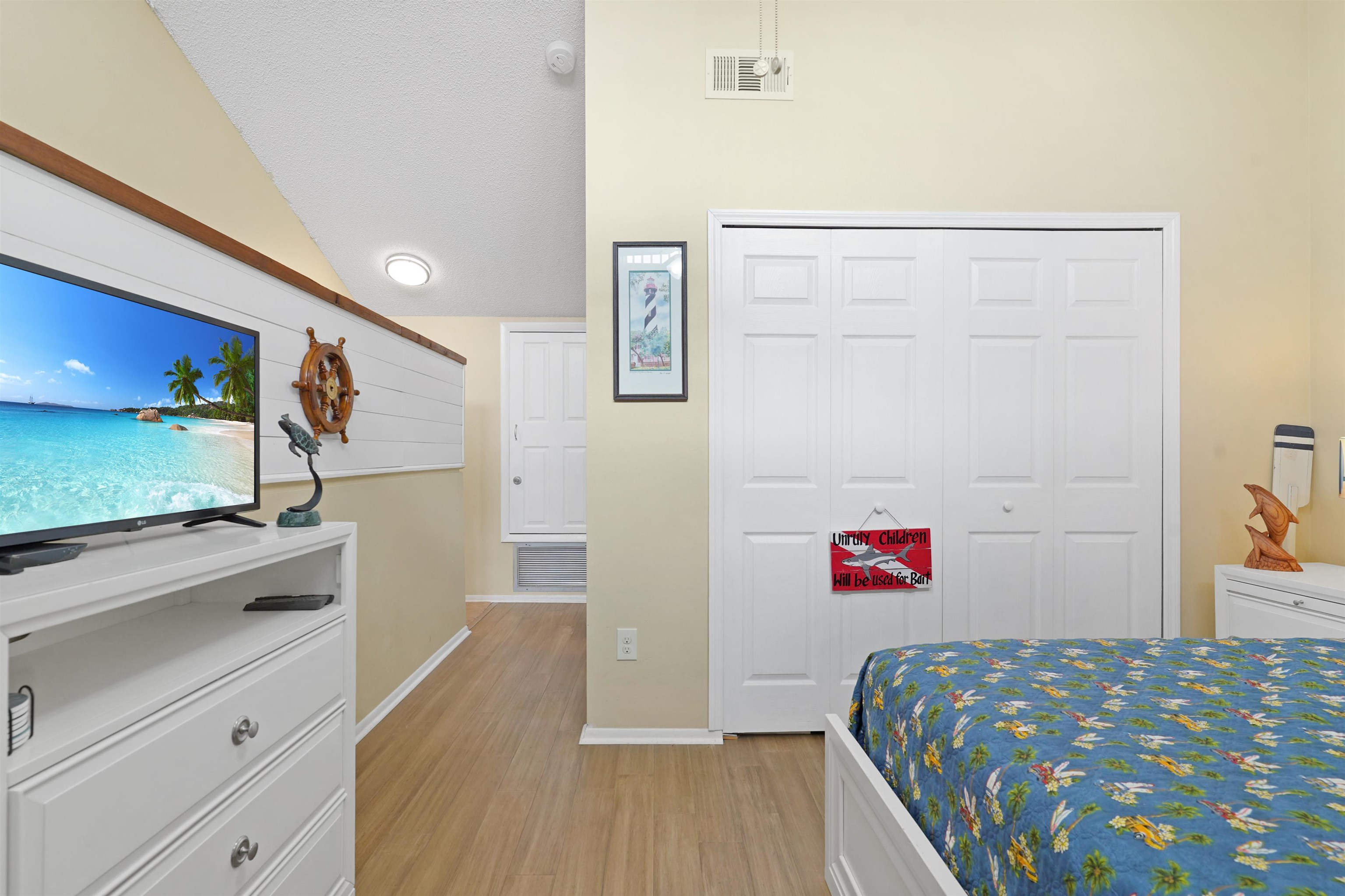 57 Village Las Palmas Cir