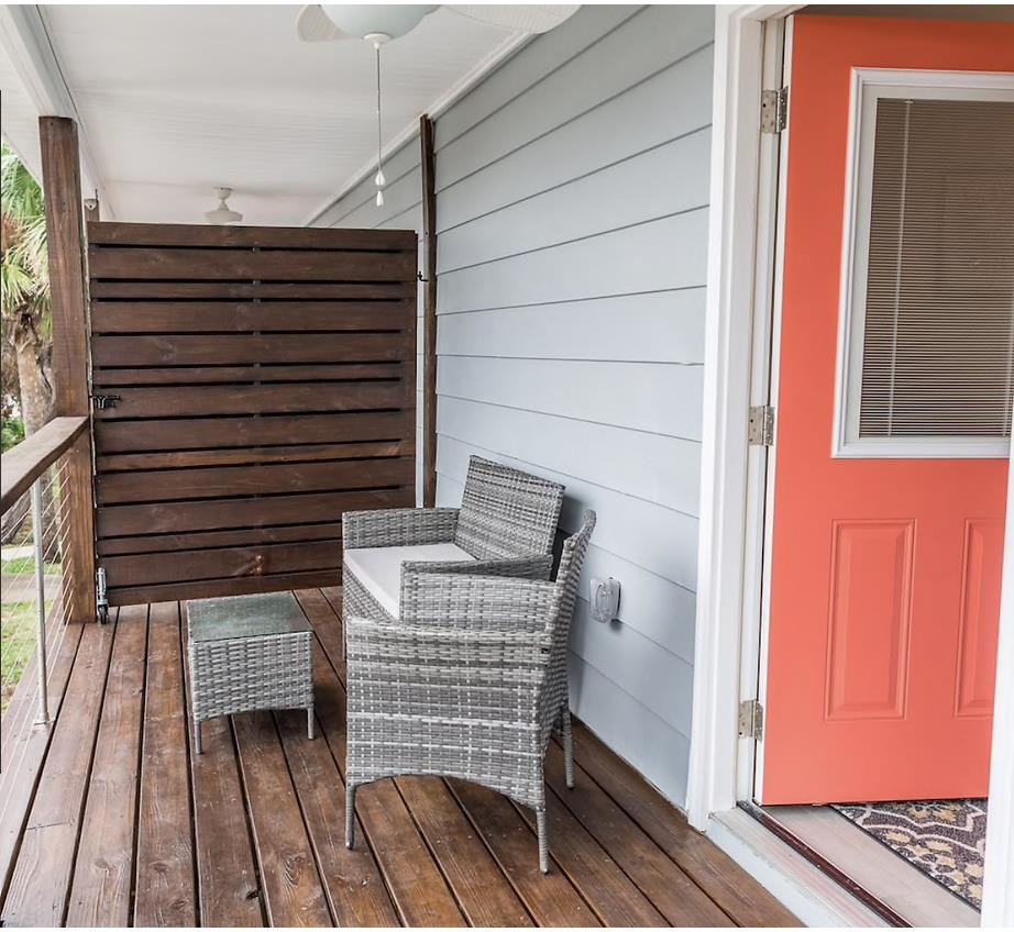 112 E St Unit: A & B