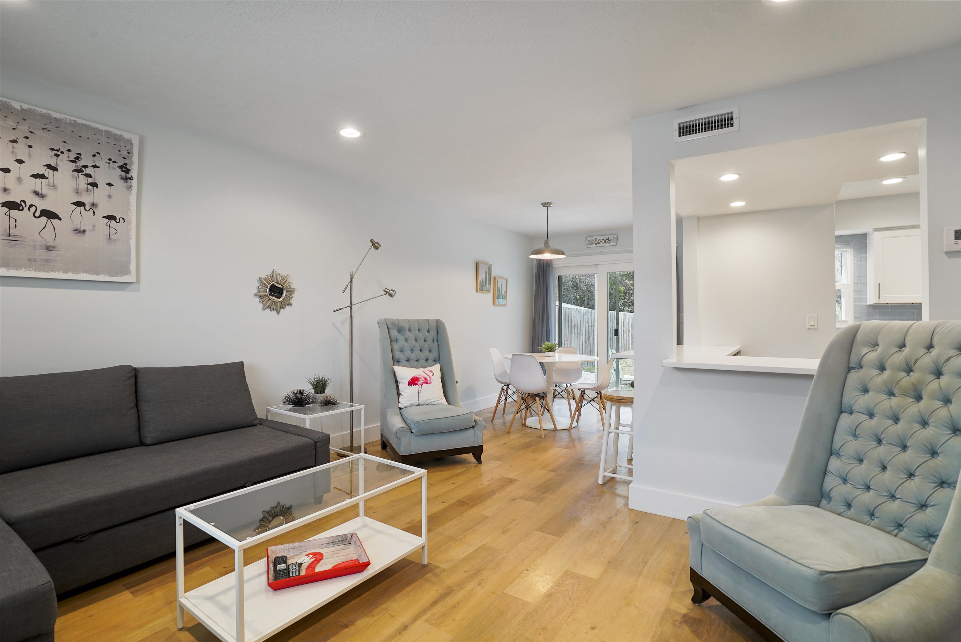 112 E St Unit: A & B
