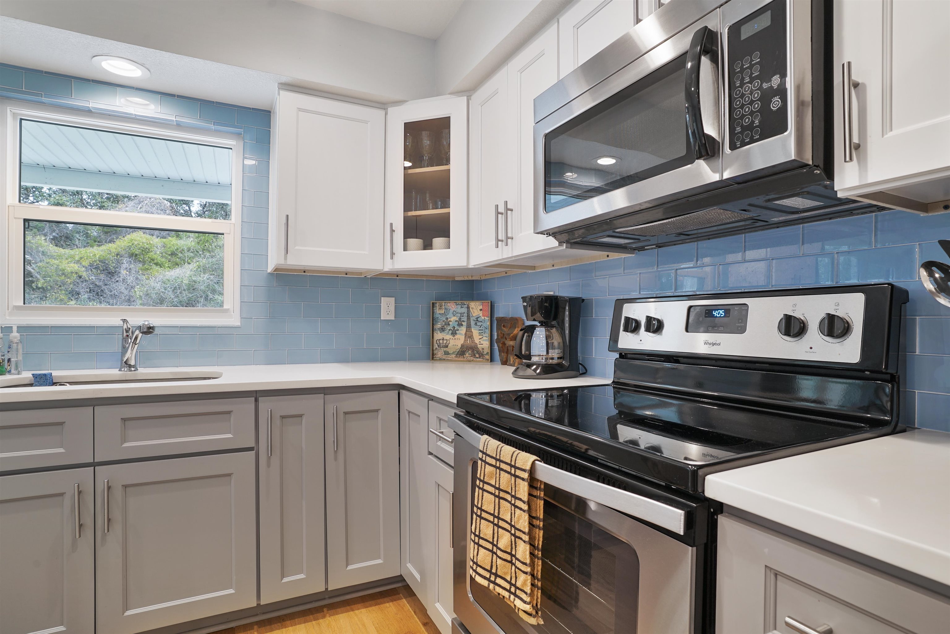 112 E St Unit: A & B