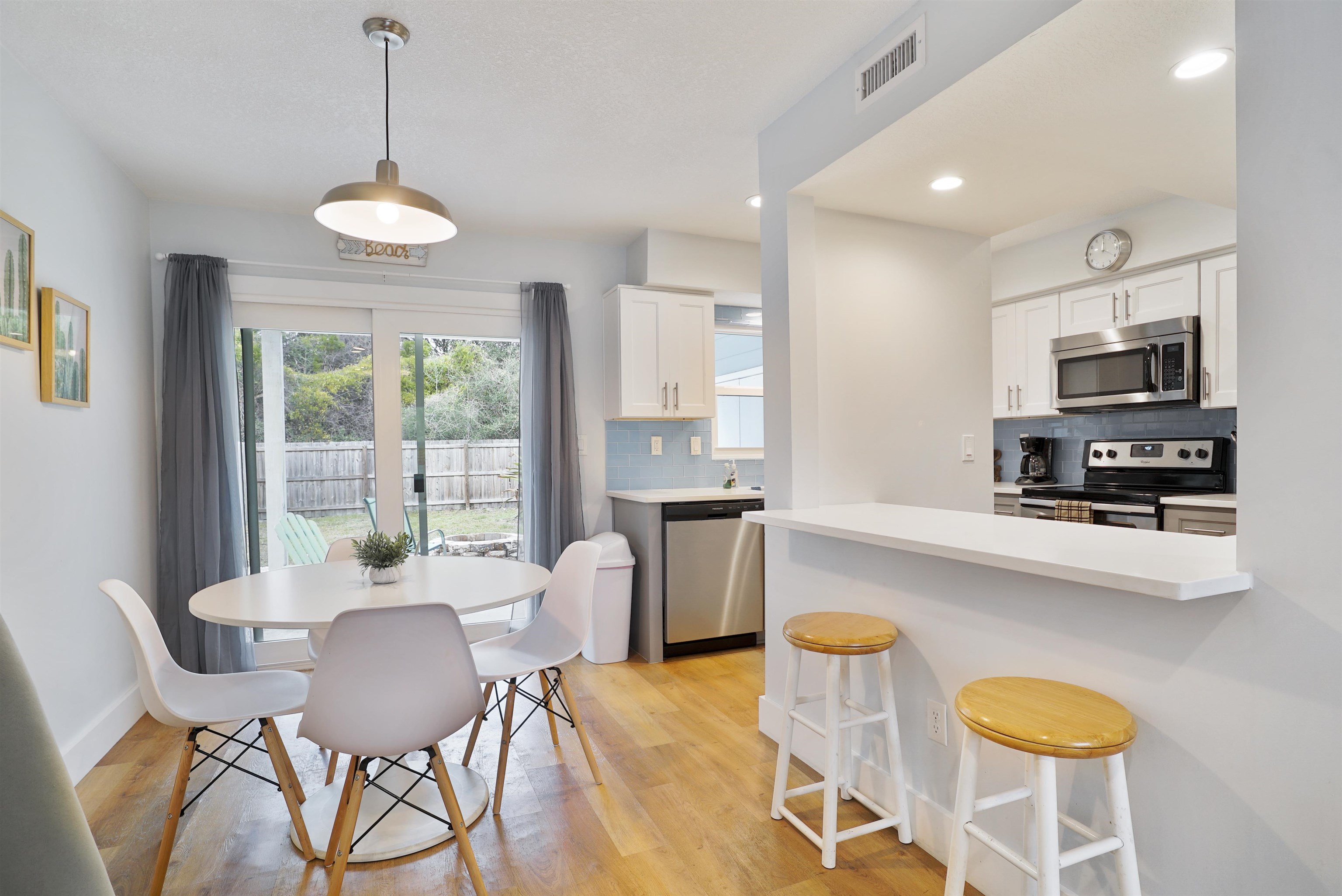 112 E St Unit: A & B