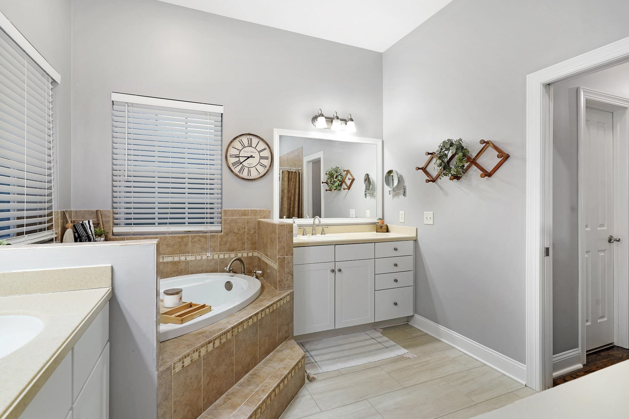 340 Old Plantation Dr