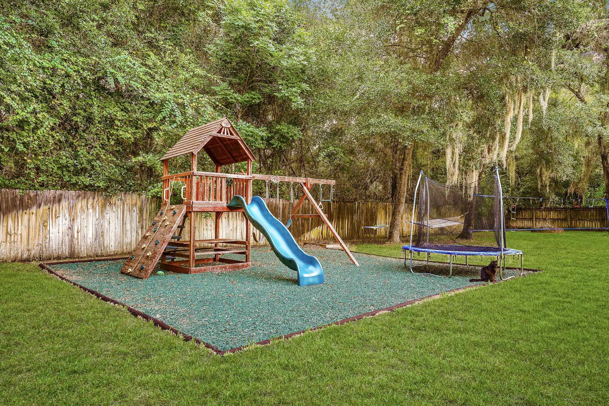 340 Old Plantation Dr