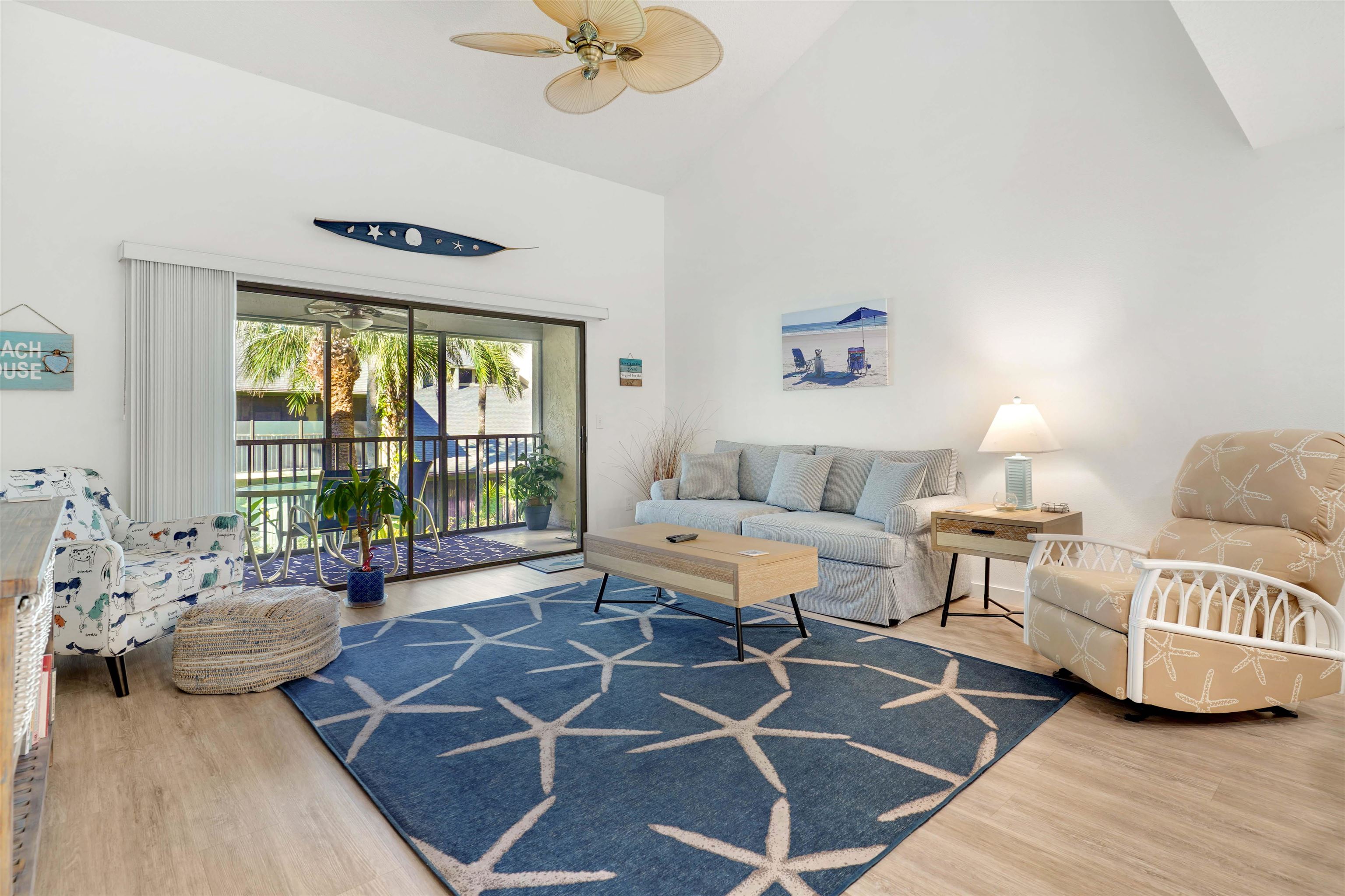 69 Village Las Palmas Cir