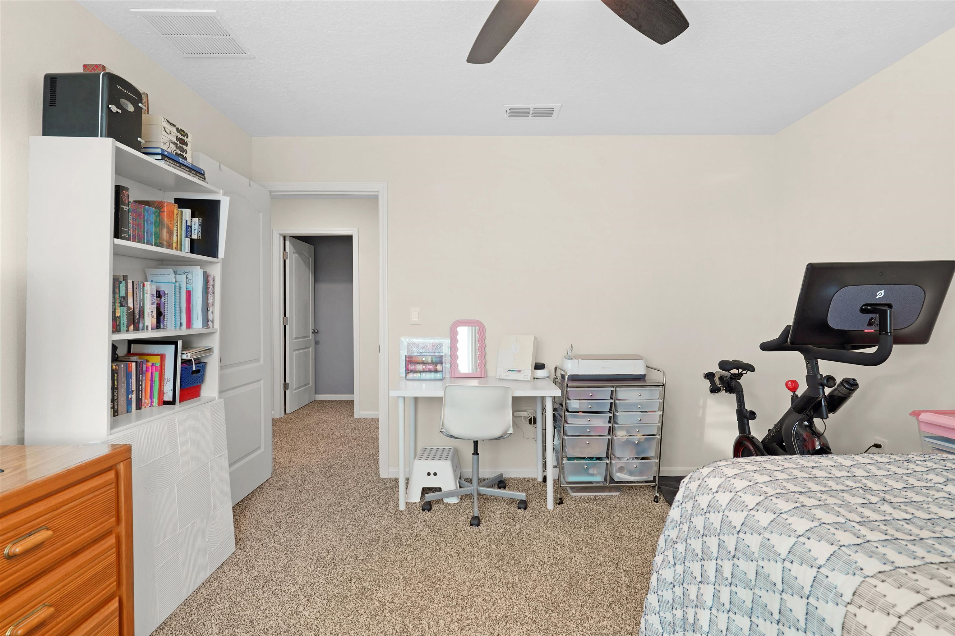 2348 Falling Star Ln