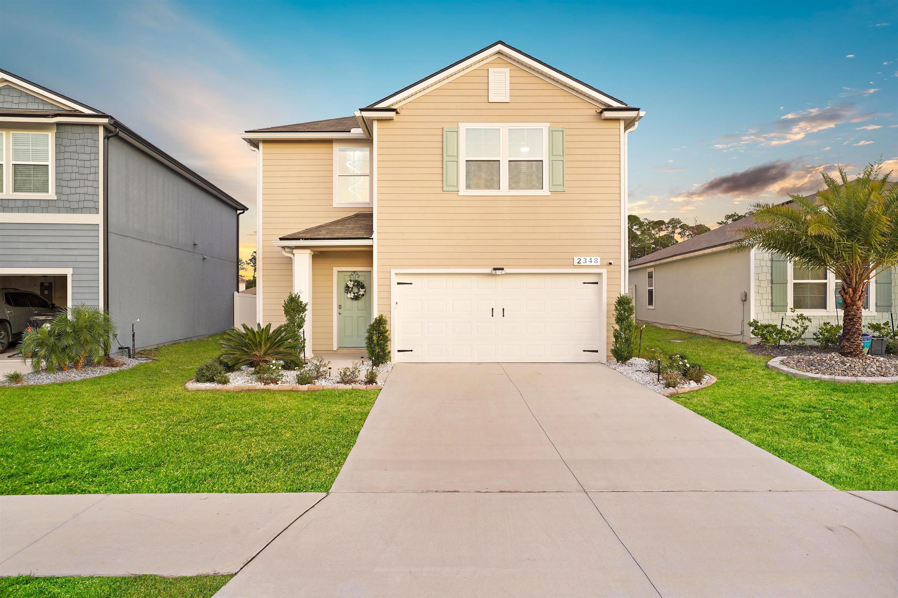 2348 Falling Star Ln