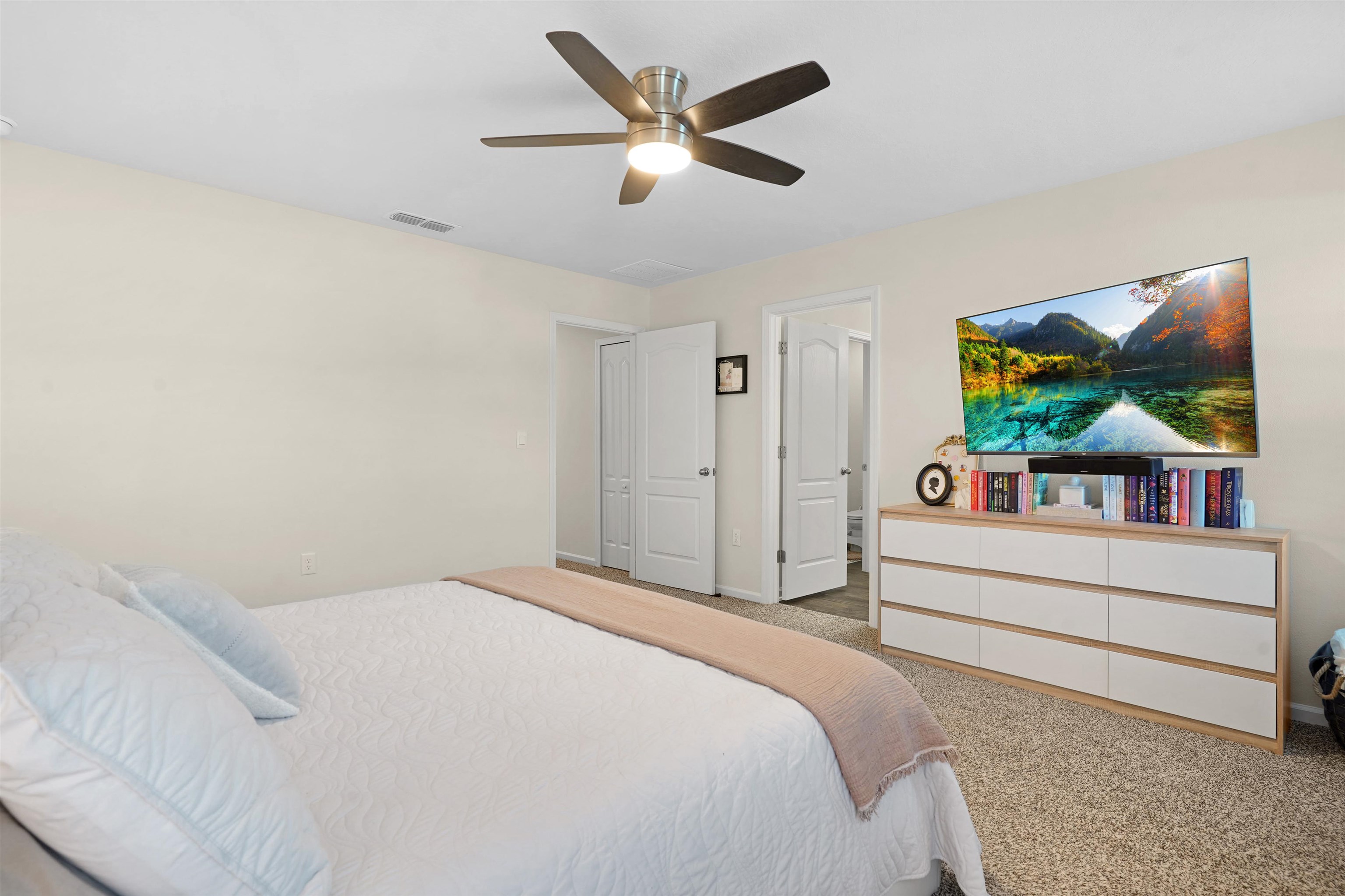 2348 Falling Star Ln