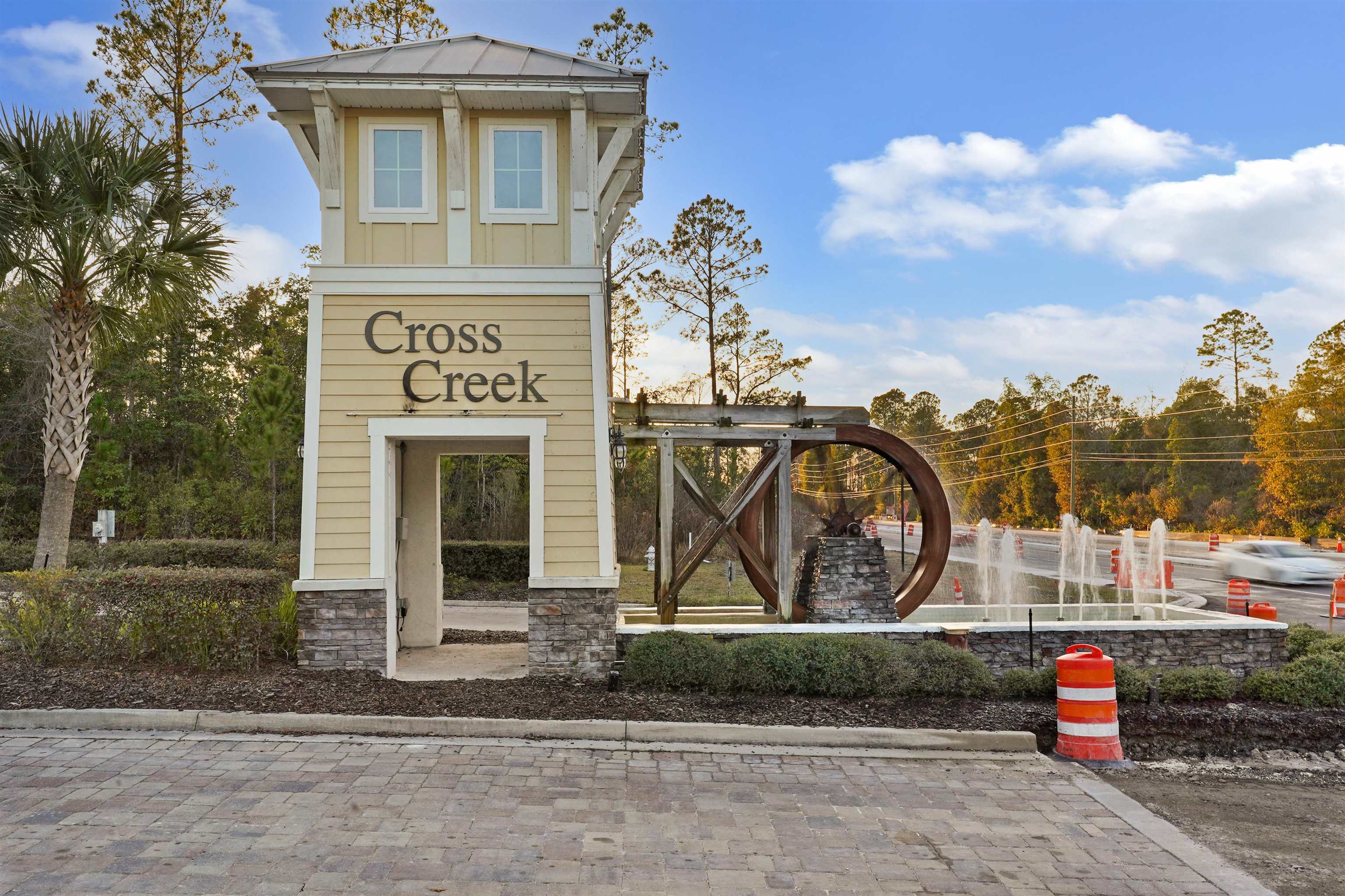 2348 Falling Star Ln