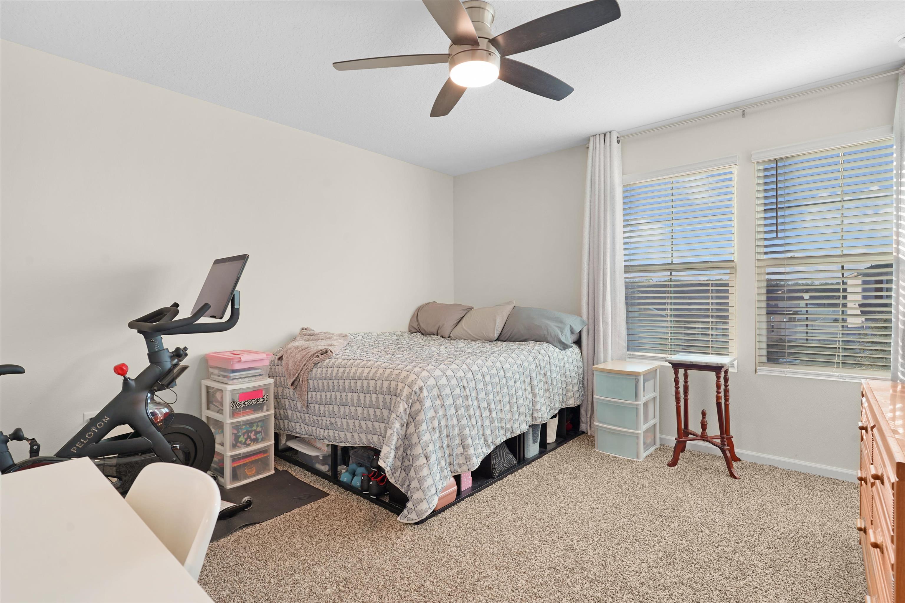 2348 Falling Star Ln