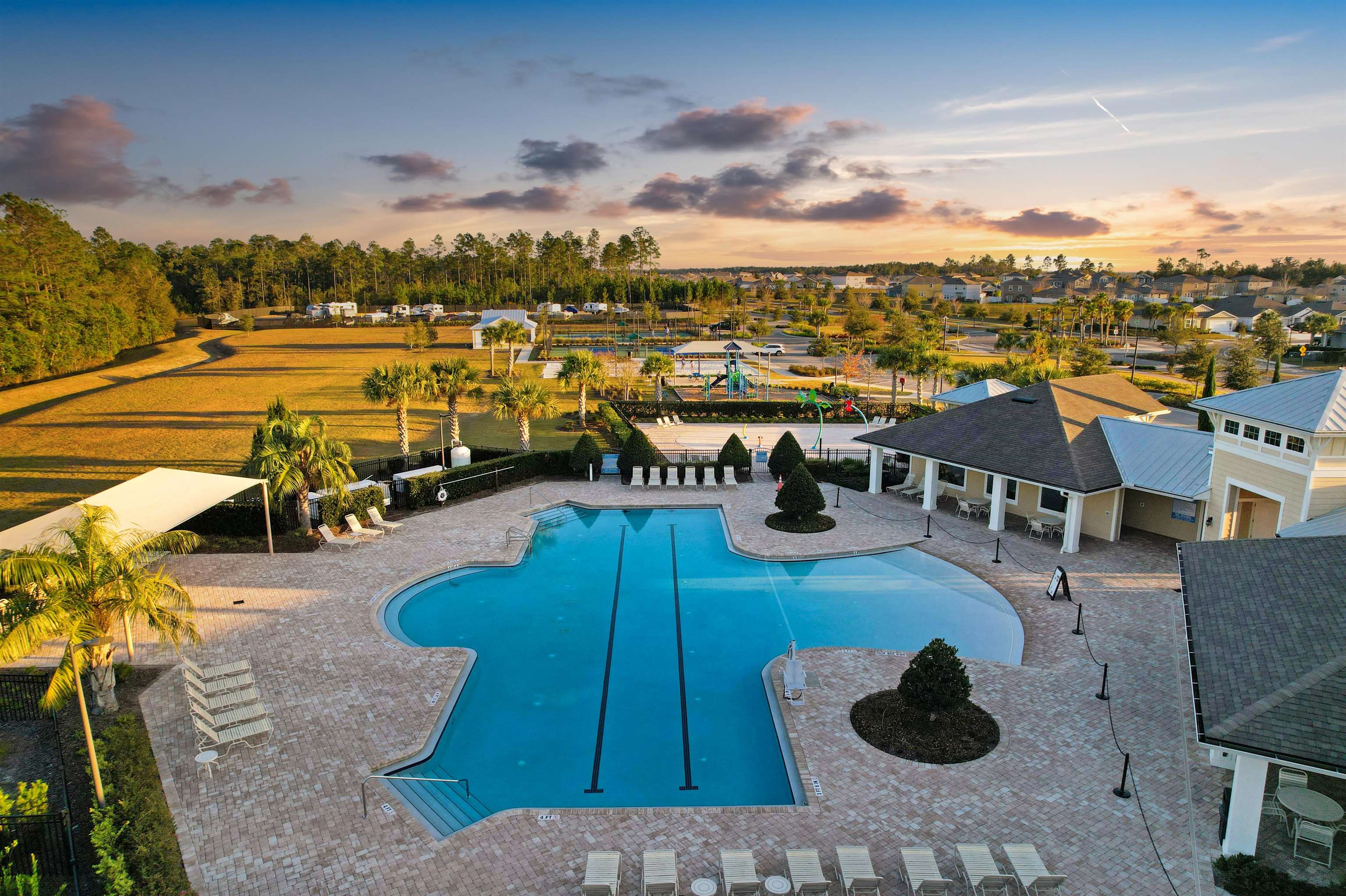 2348 Falling Star Ln